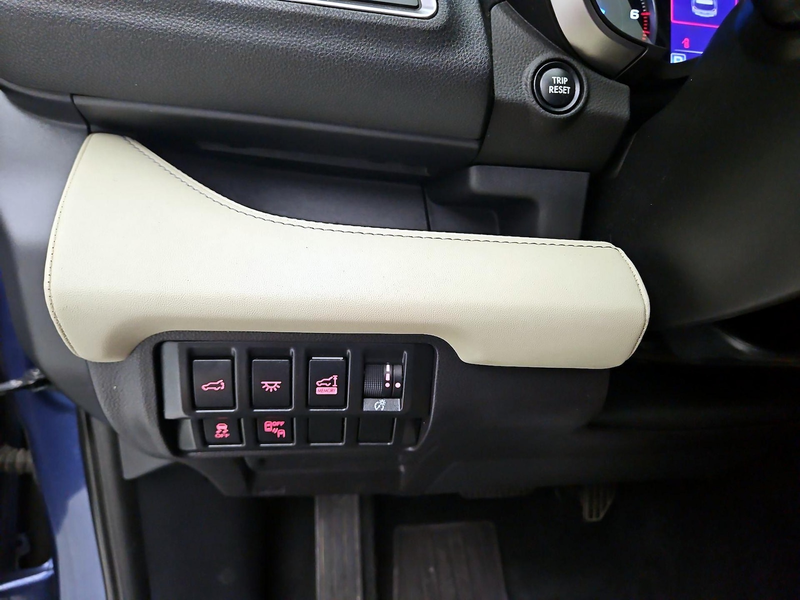 2020 Subaru Ascent Limited - Photo 14