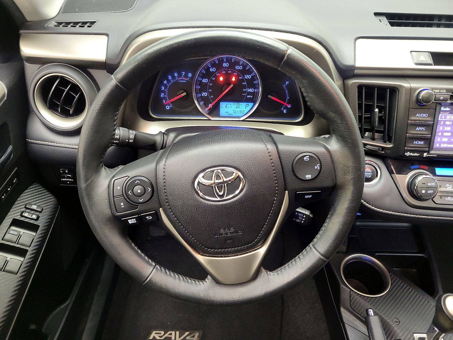 Thumbnail: 2015 Toyota RAV4 - 10