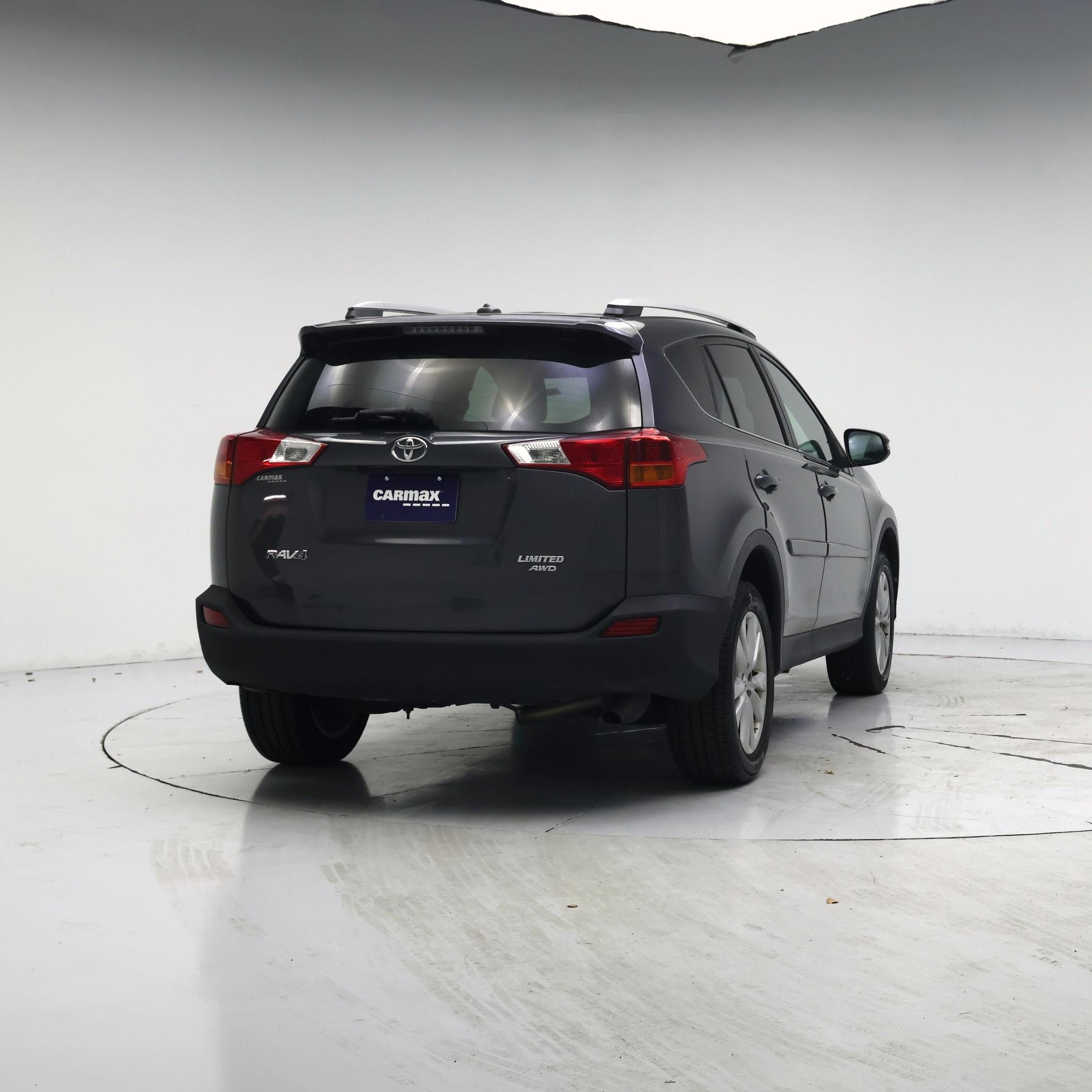 Thumbnail: 2015 Toyota RAV4 - 8