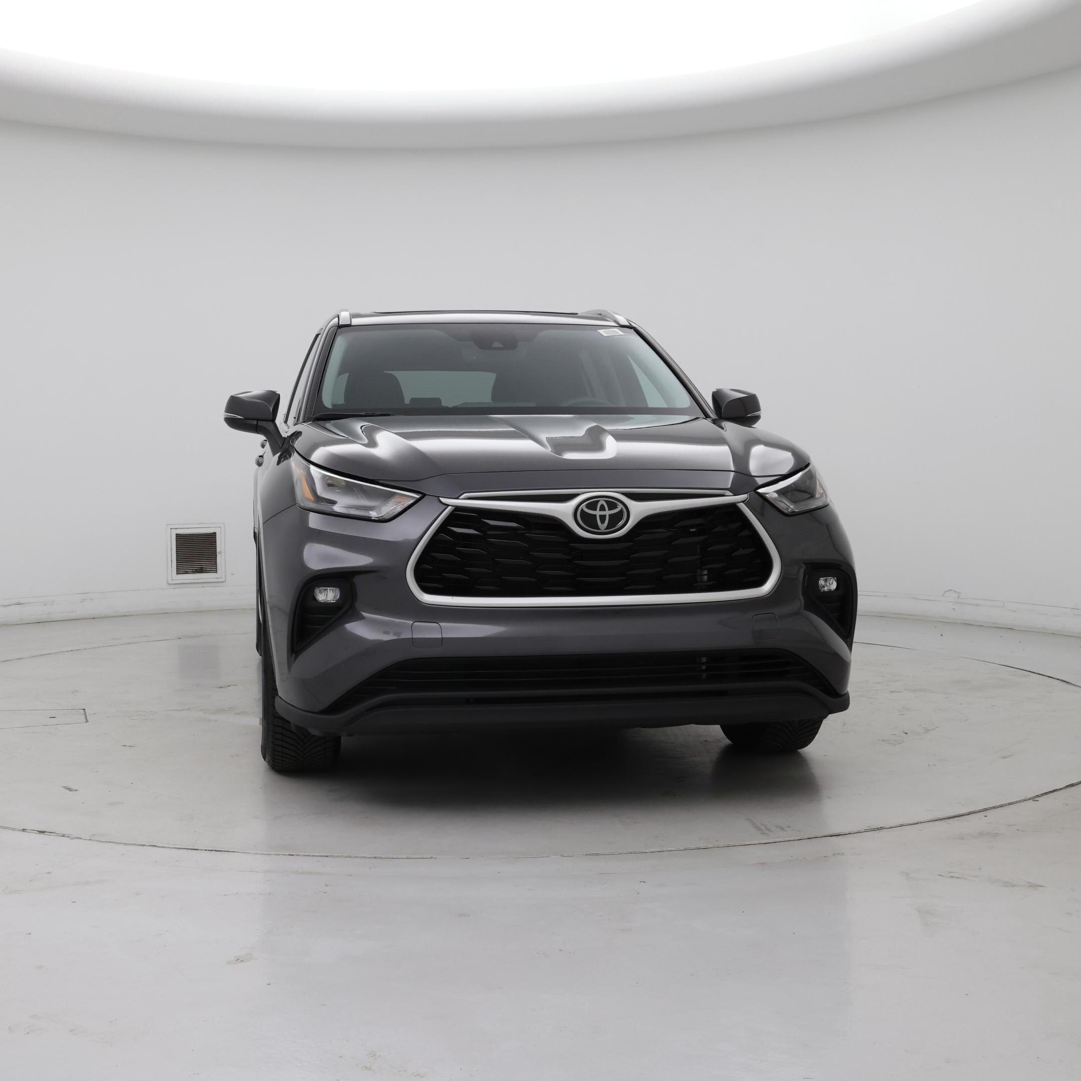 Thumbnail: 2022 Toyota Highlander - 5