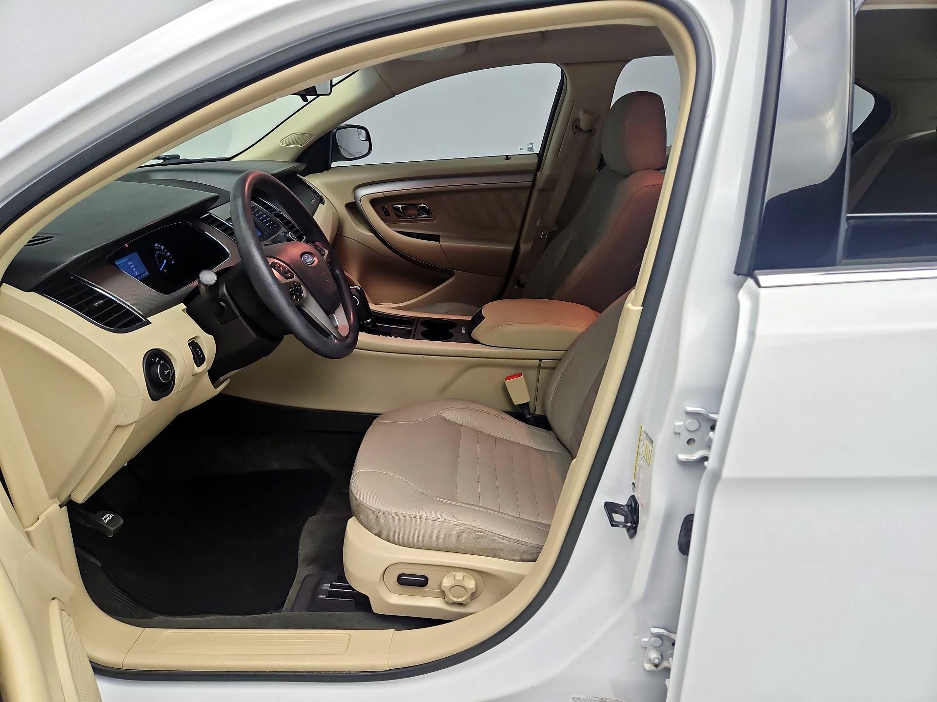 Thumbnail: 2018 Ford Taurus - 11