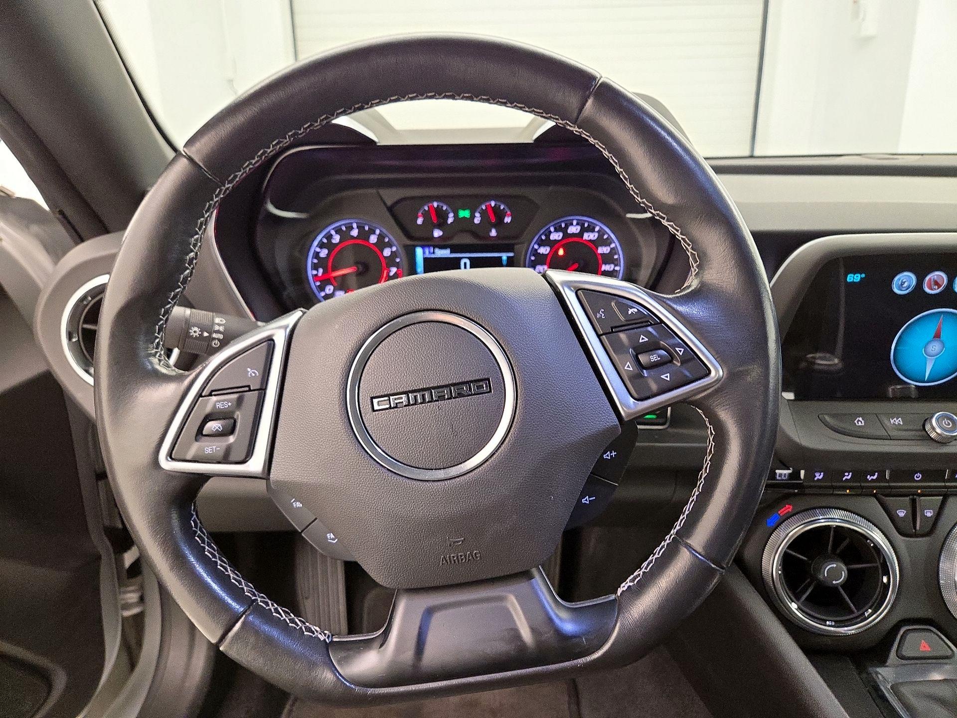 Thumbnail: 2018 Chevrolet Camaro - 10