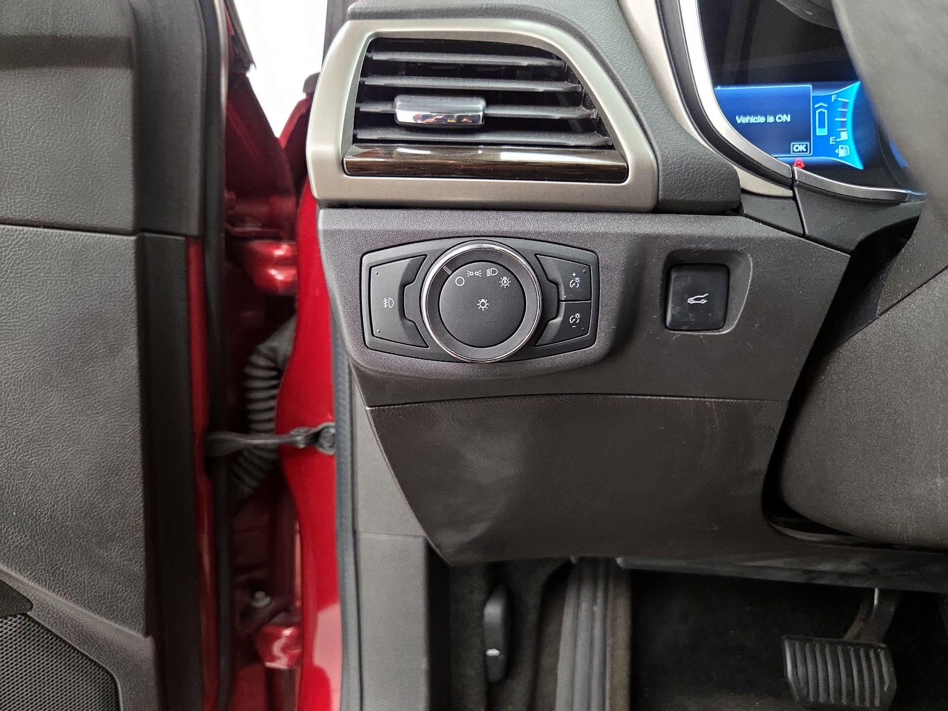 Thumbnail: 2015 Ford Fusion - 13