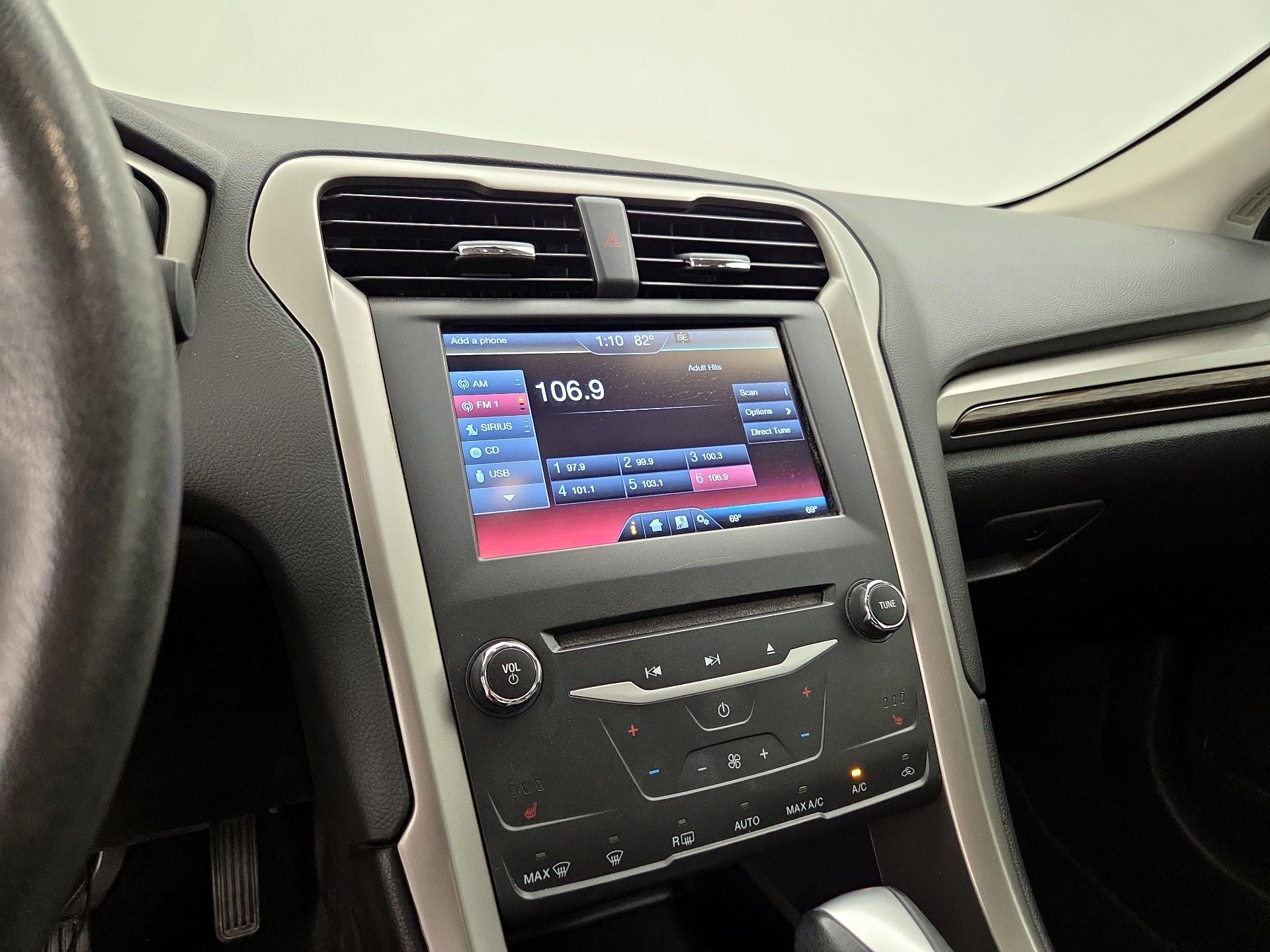 Thumbnail: 2015 Ford Fusion - 16