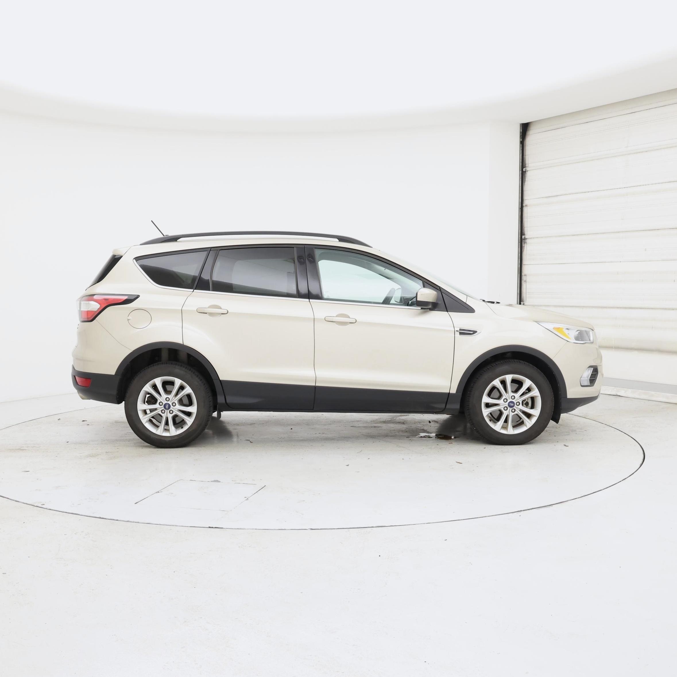 Thumbnail: 2018 Ford Escape - 7
