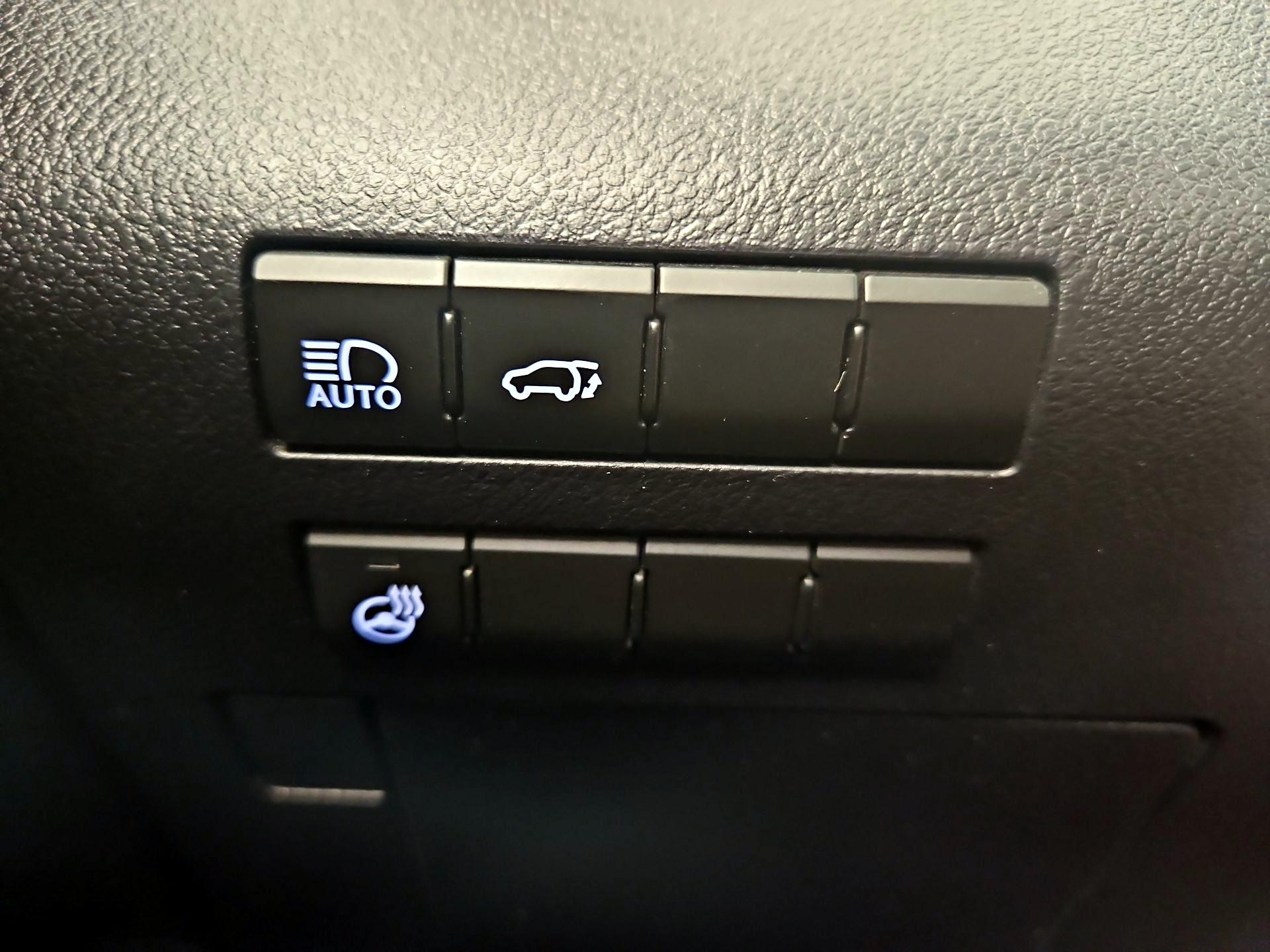 Thumbnail: 2016 Lexus RX - 13