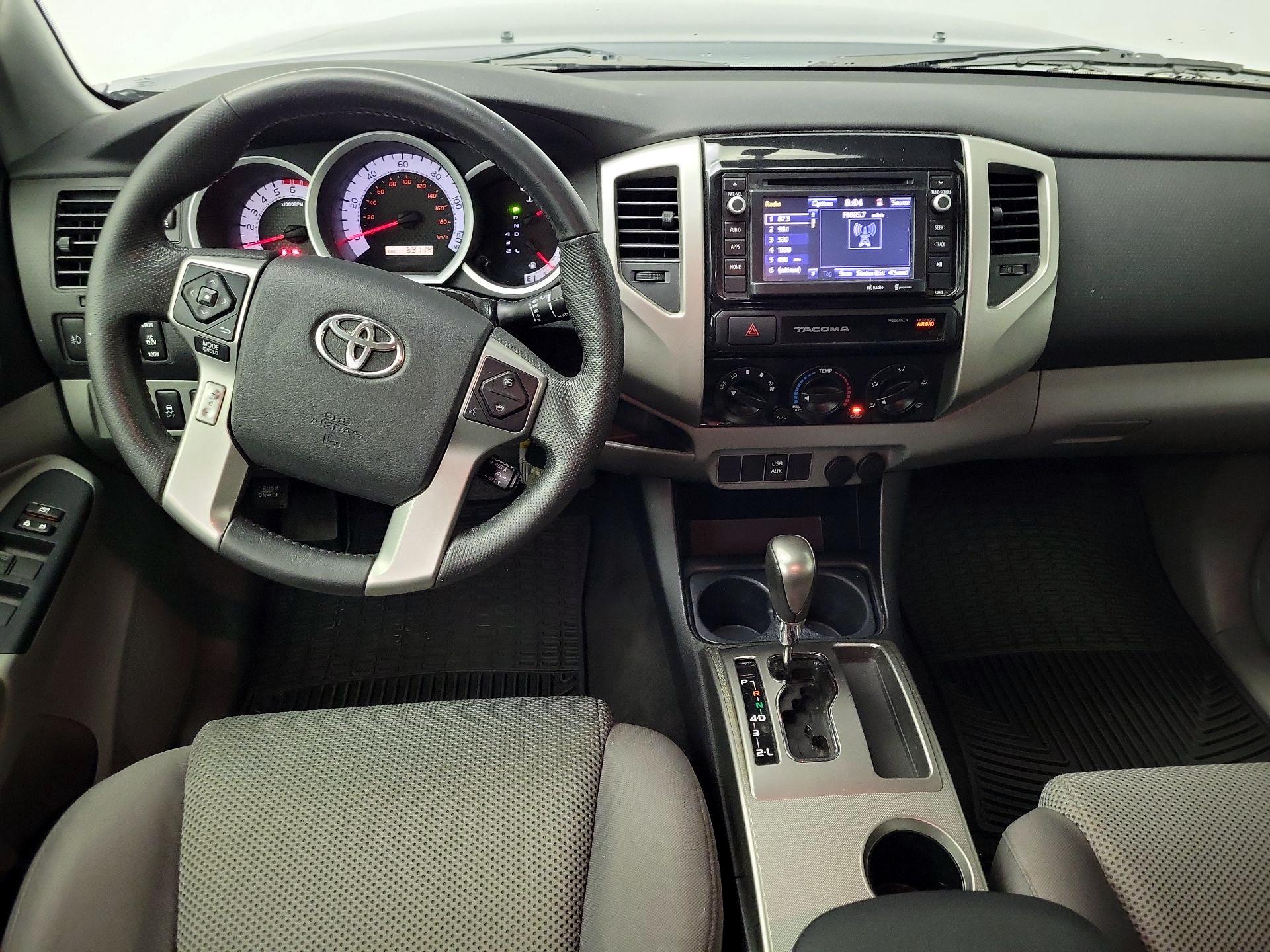 Thumbnail: 2015 Toyota Tacoma - 9