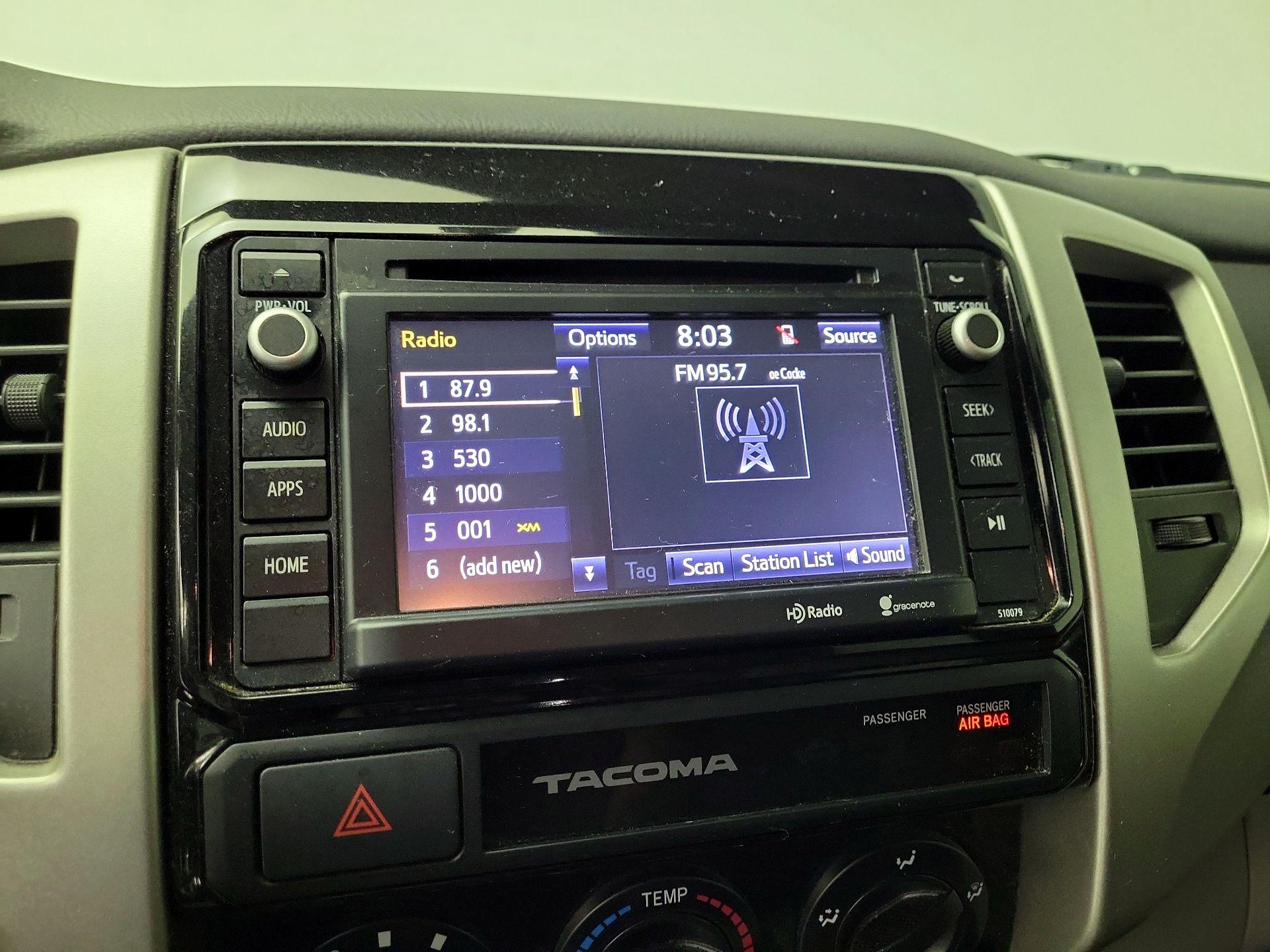 Thumbnail: 2015 Toyota Tacoma - 15