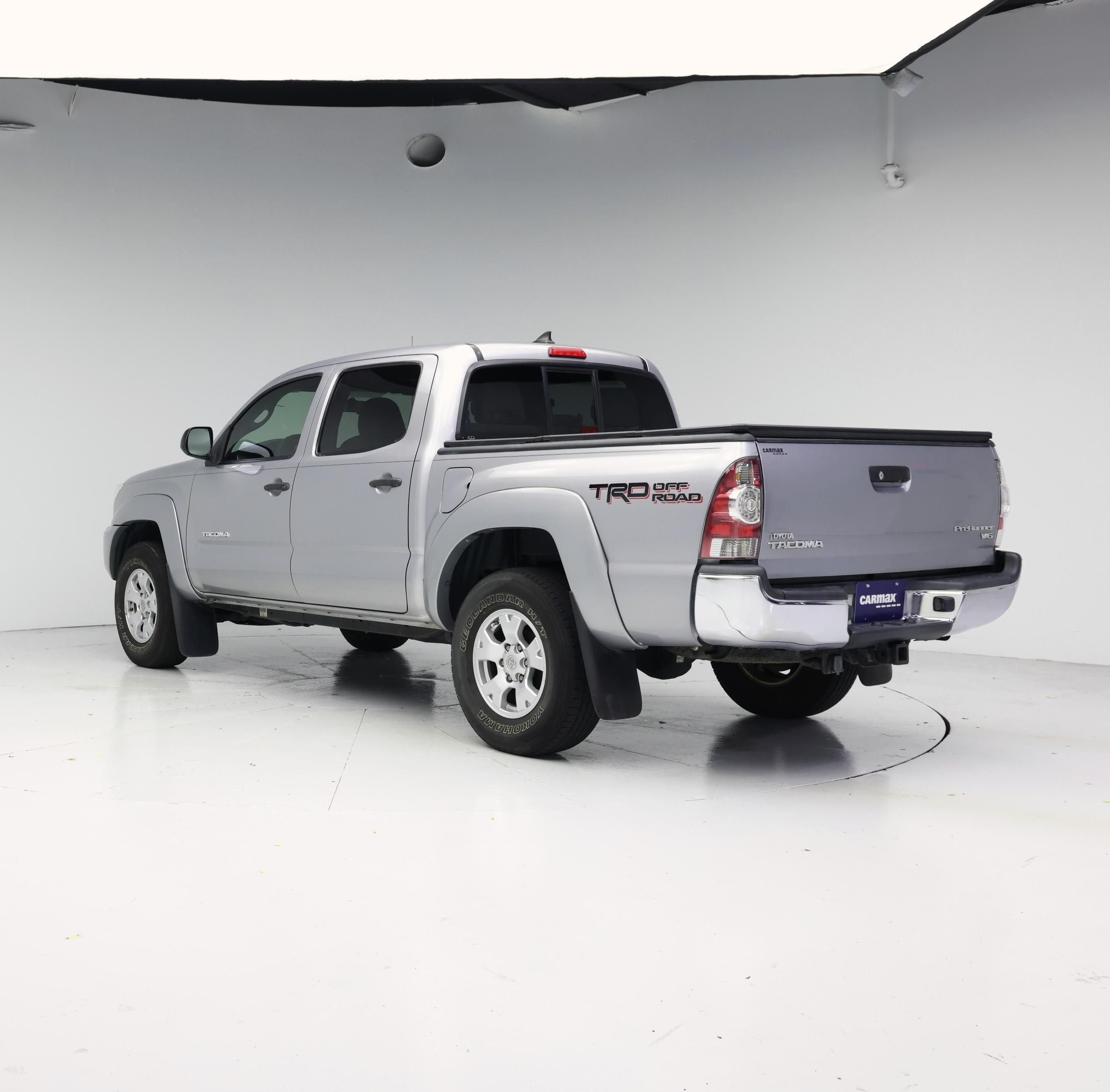 Thumbnail: 2015 Toyota Tacoma - 2