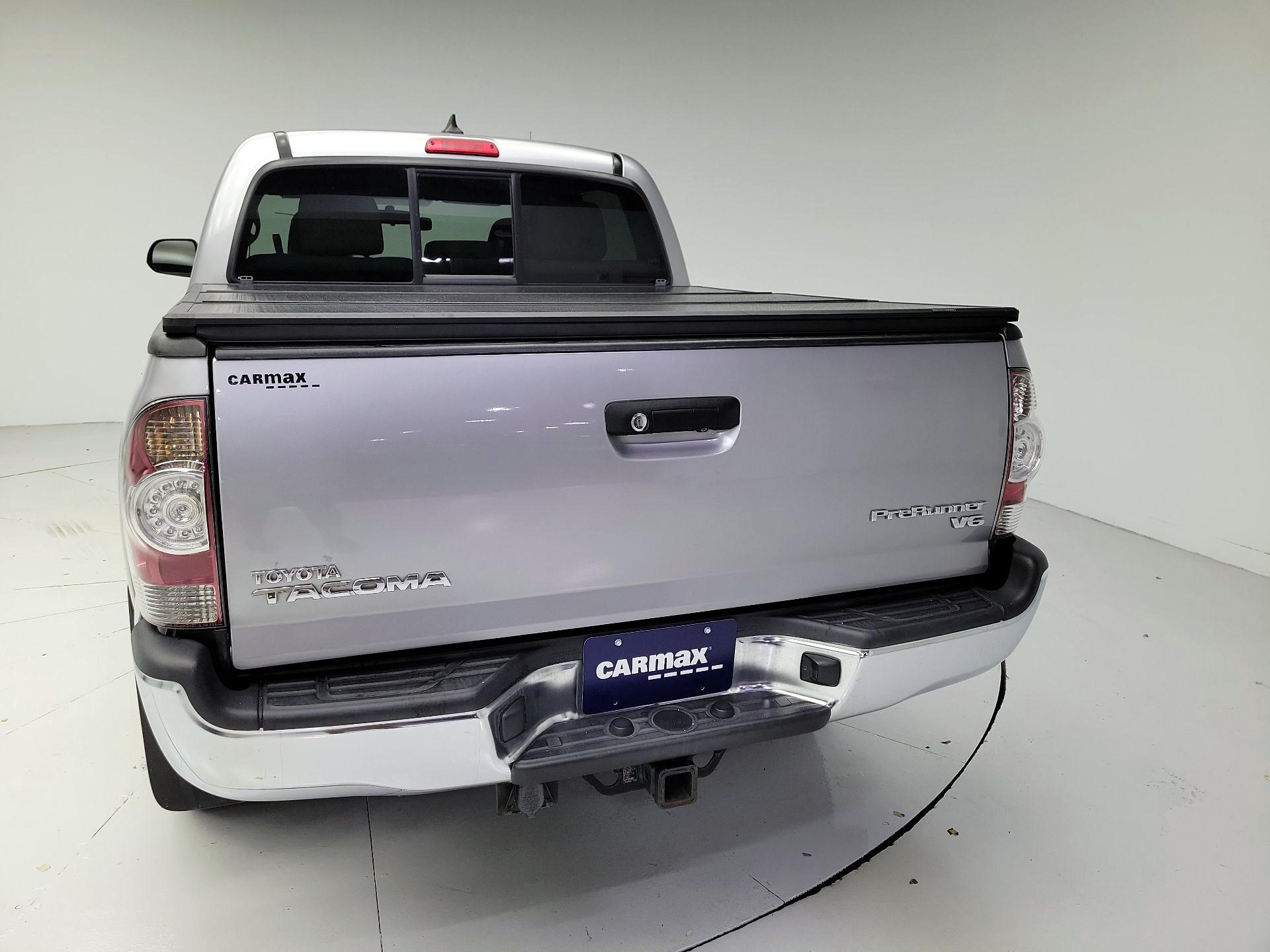 Thumbnail: 2015 Toyota Tacoma - 20