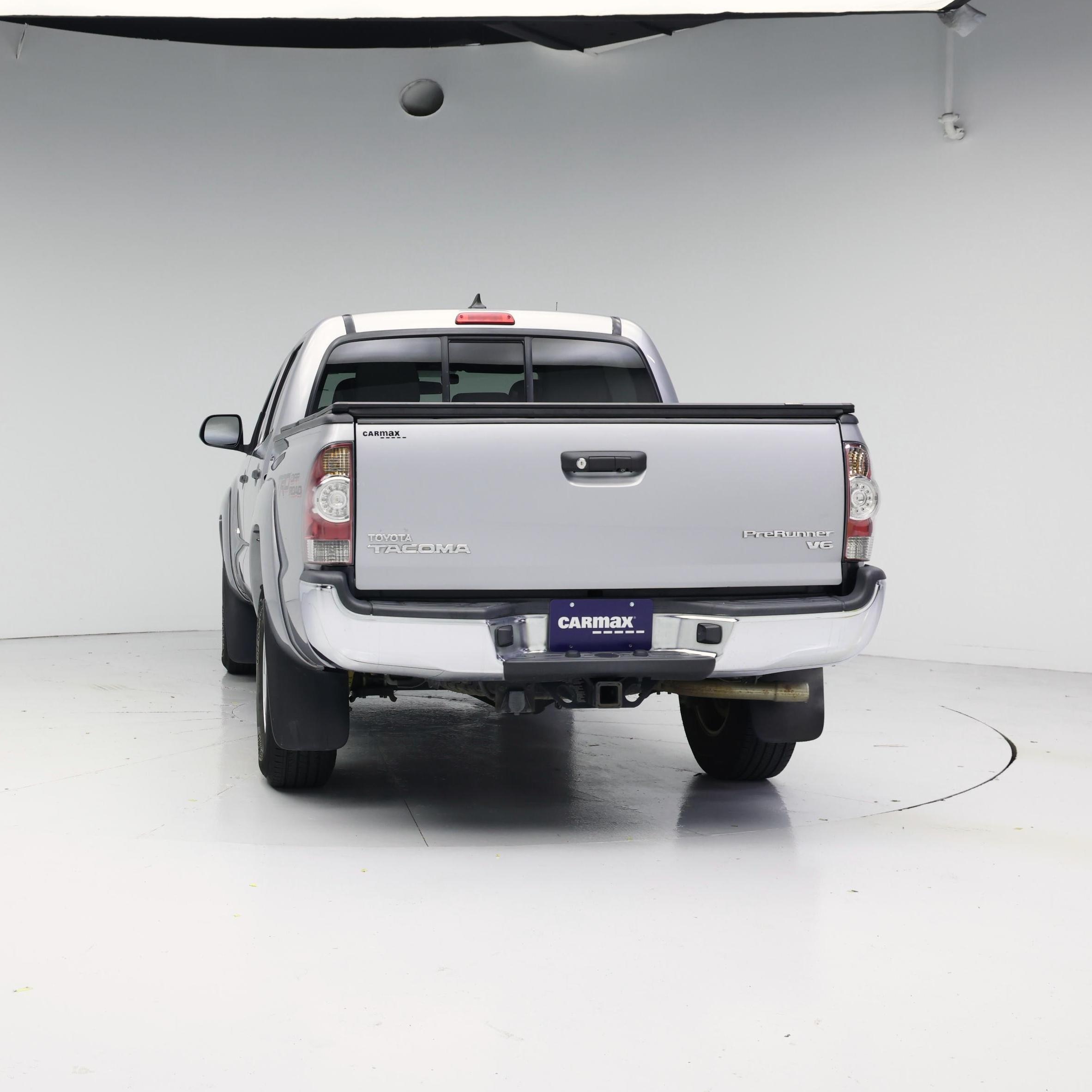 Thumbnail: 2015 Toyota Tacoma - 6