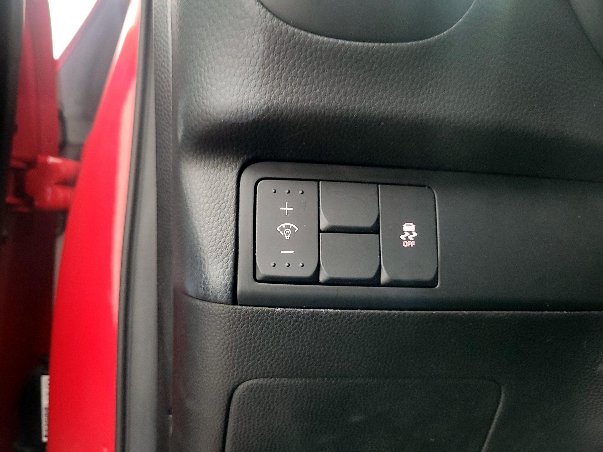 Thumbnail: 2015 Kia Soul - 13