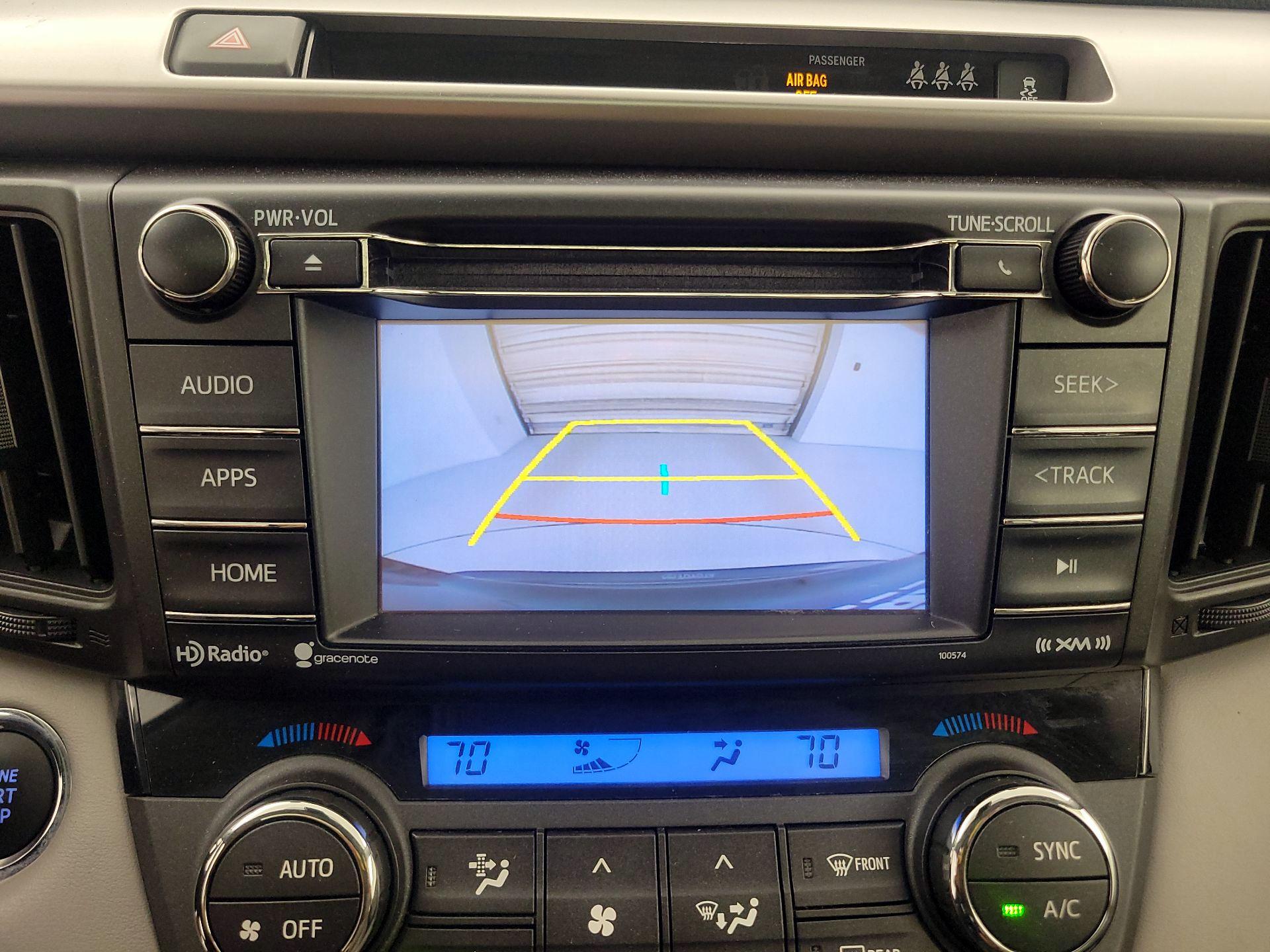 Thumbnail: 2018 Toyota RAV4 - 14