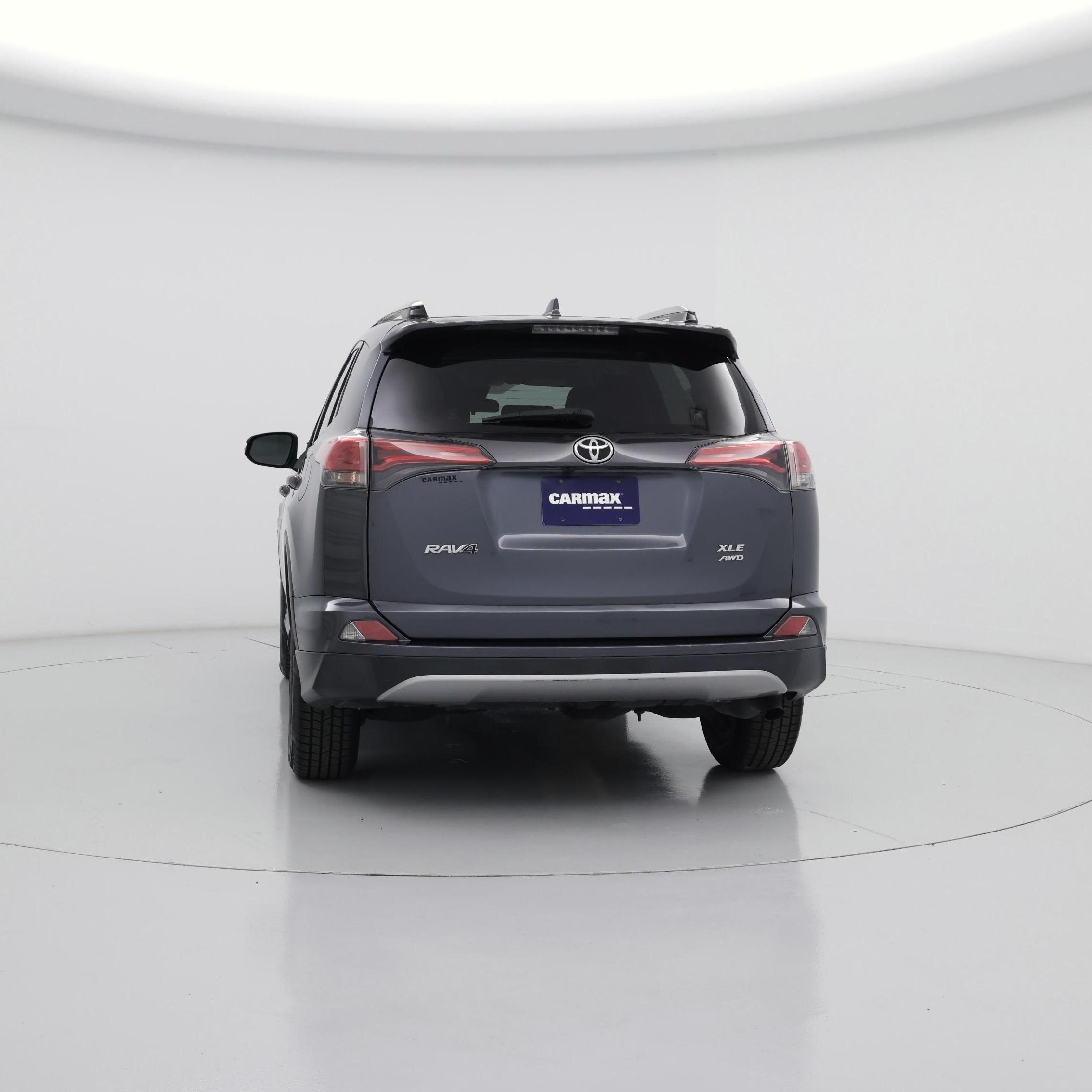 Thumbnail: 2018 Toyota RAV4 - 6