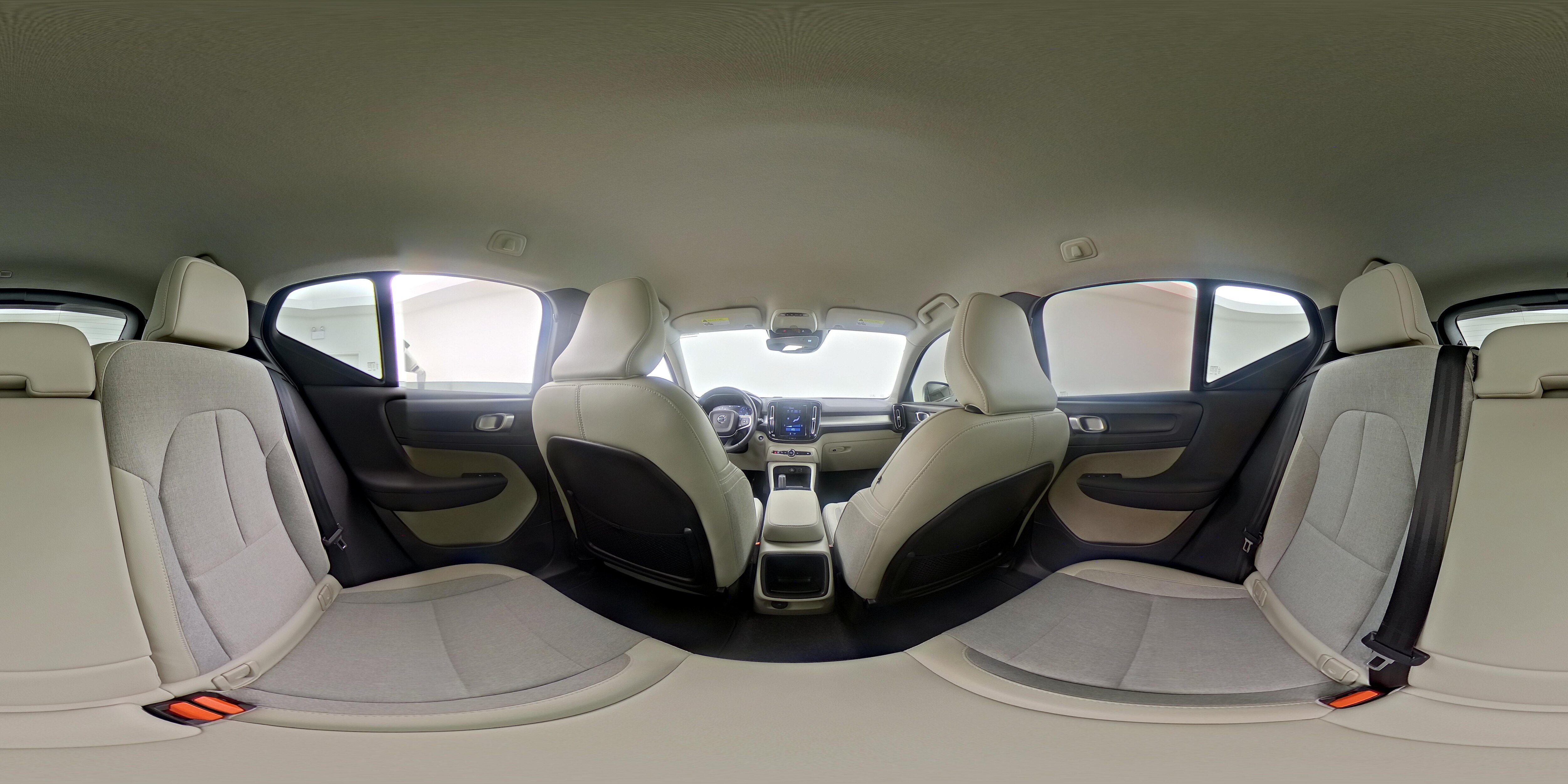 2020 Volvo XC40 Momentum - Photo 25