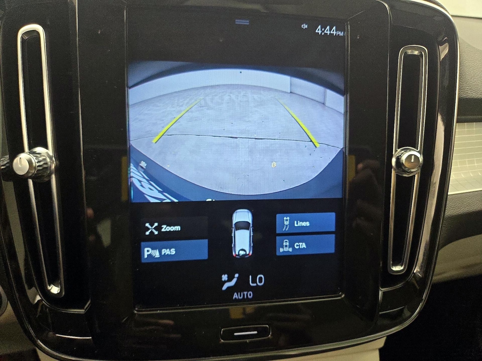2020 Volvo XC40 Momentum - Photo 15
