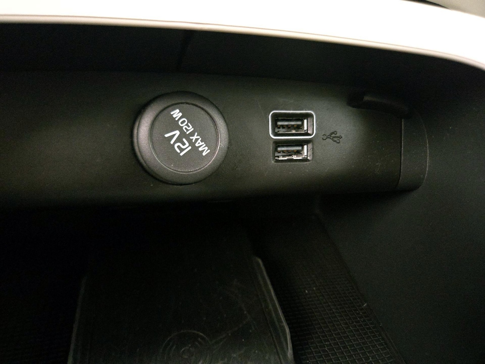 2020 Volvo XC40 Momentum - Photo 19