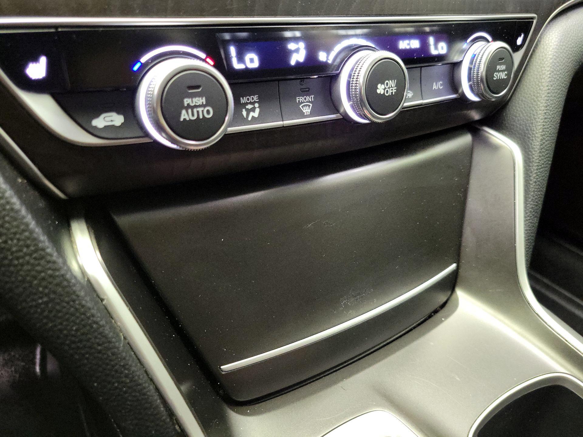 Thumbnail: 2019 Honda Accord - 16