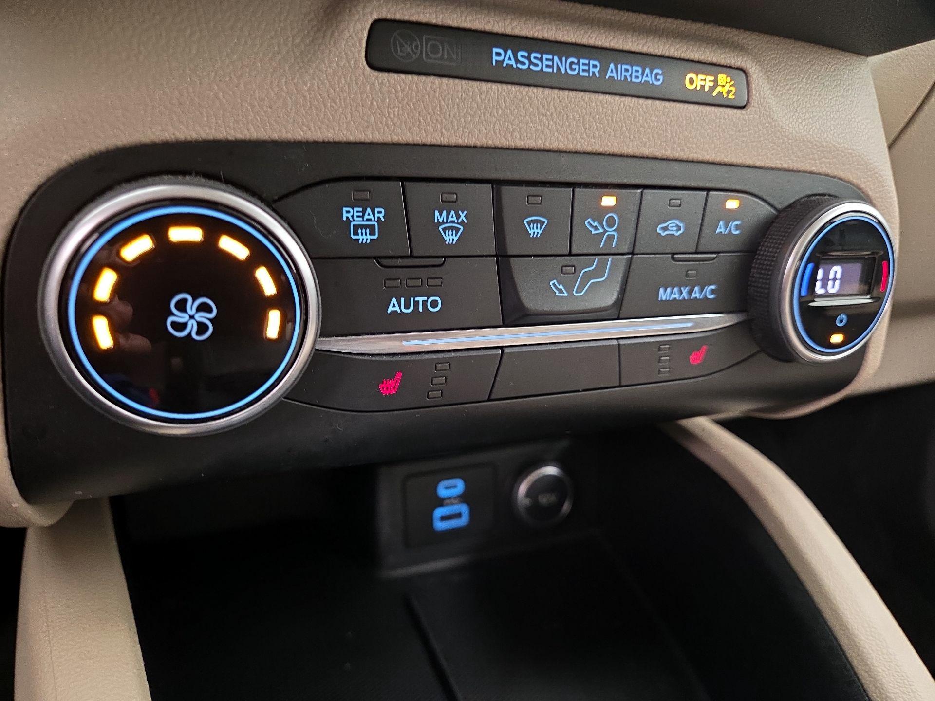 Thumbnail: 2020 Ford Escape - 16
