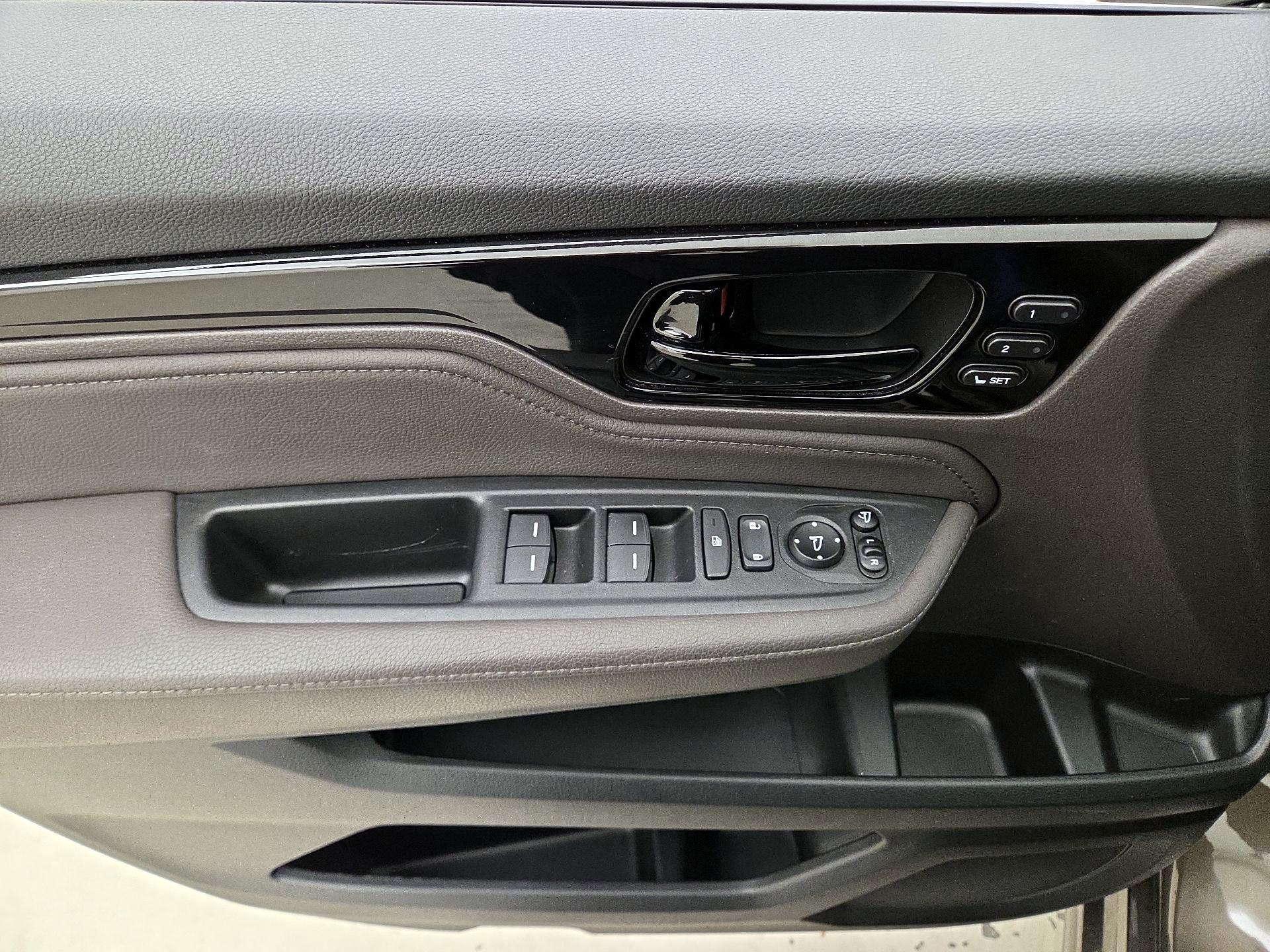 Thumbnail: 2019 Honda Odyssey - 12