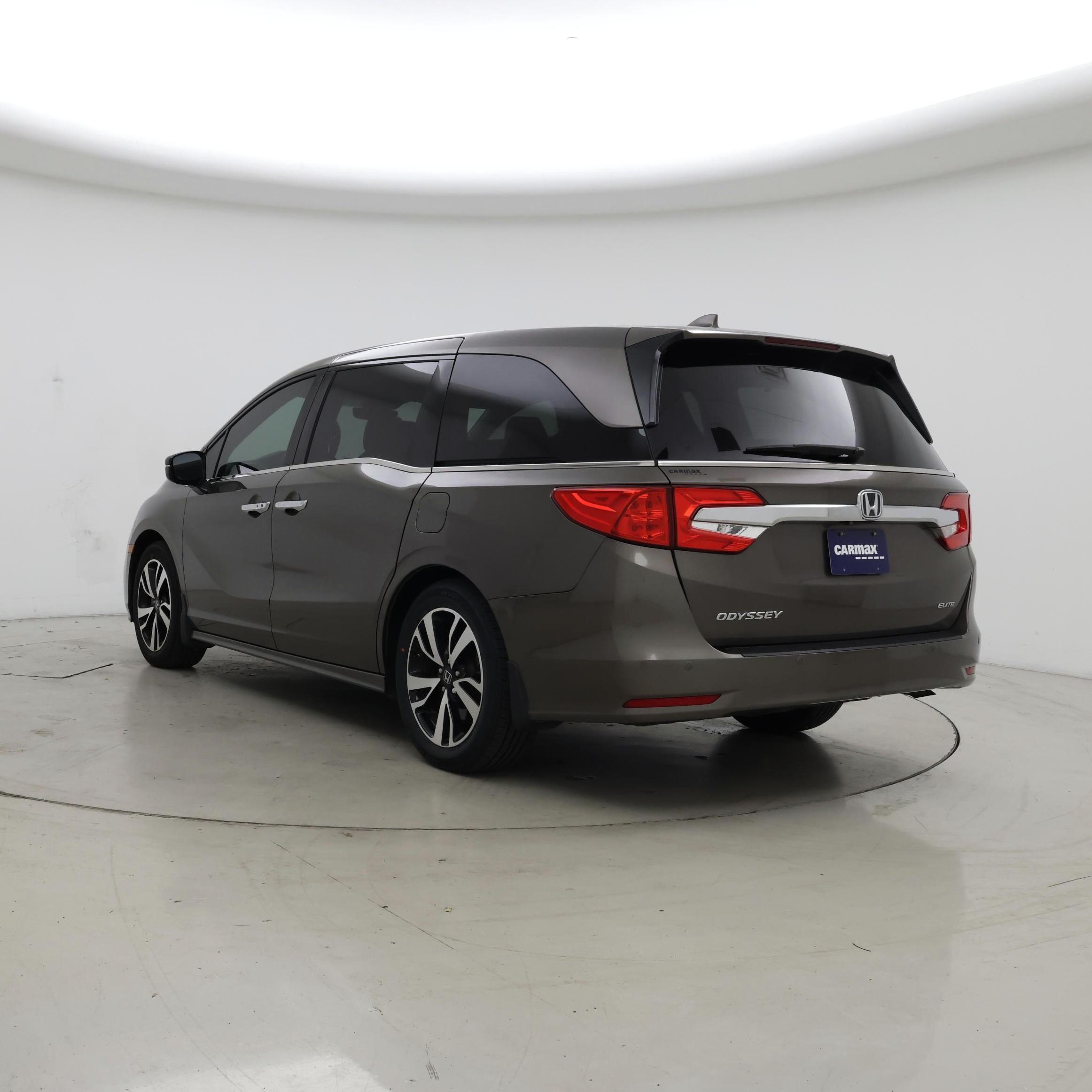 Thumbnail: 2019 Honda Odyssey - 2