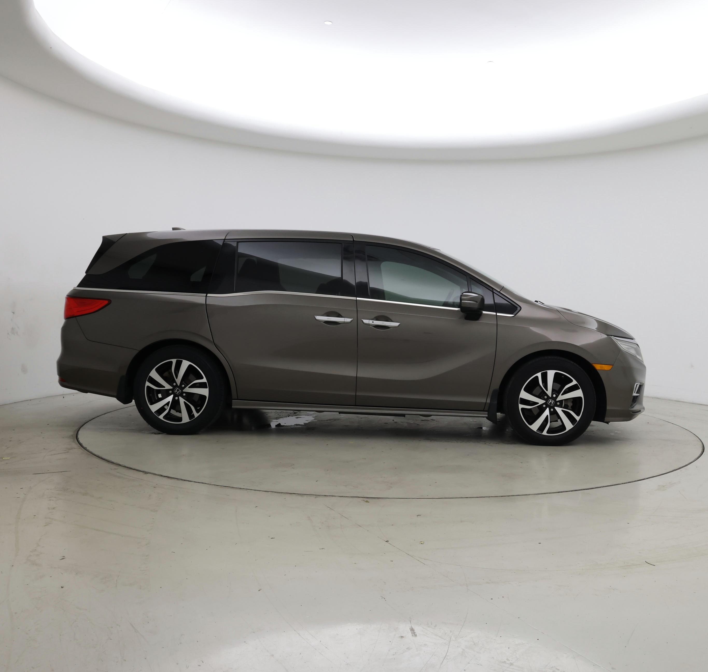 Thumbnail: 2019 Honda Odyssey - 7