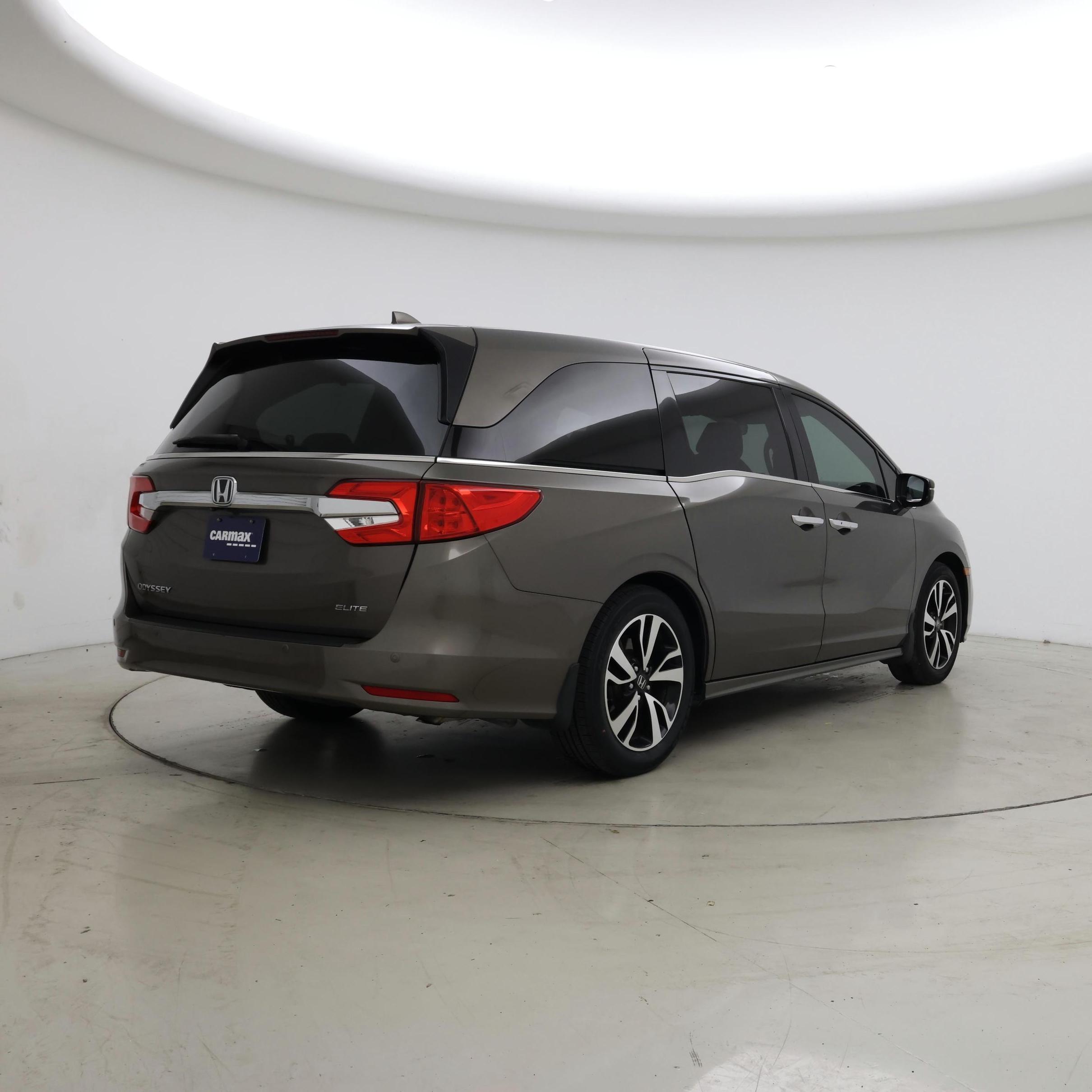 Thumbnail: 2019 Honda Odyssey - 8