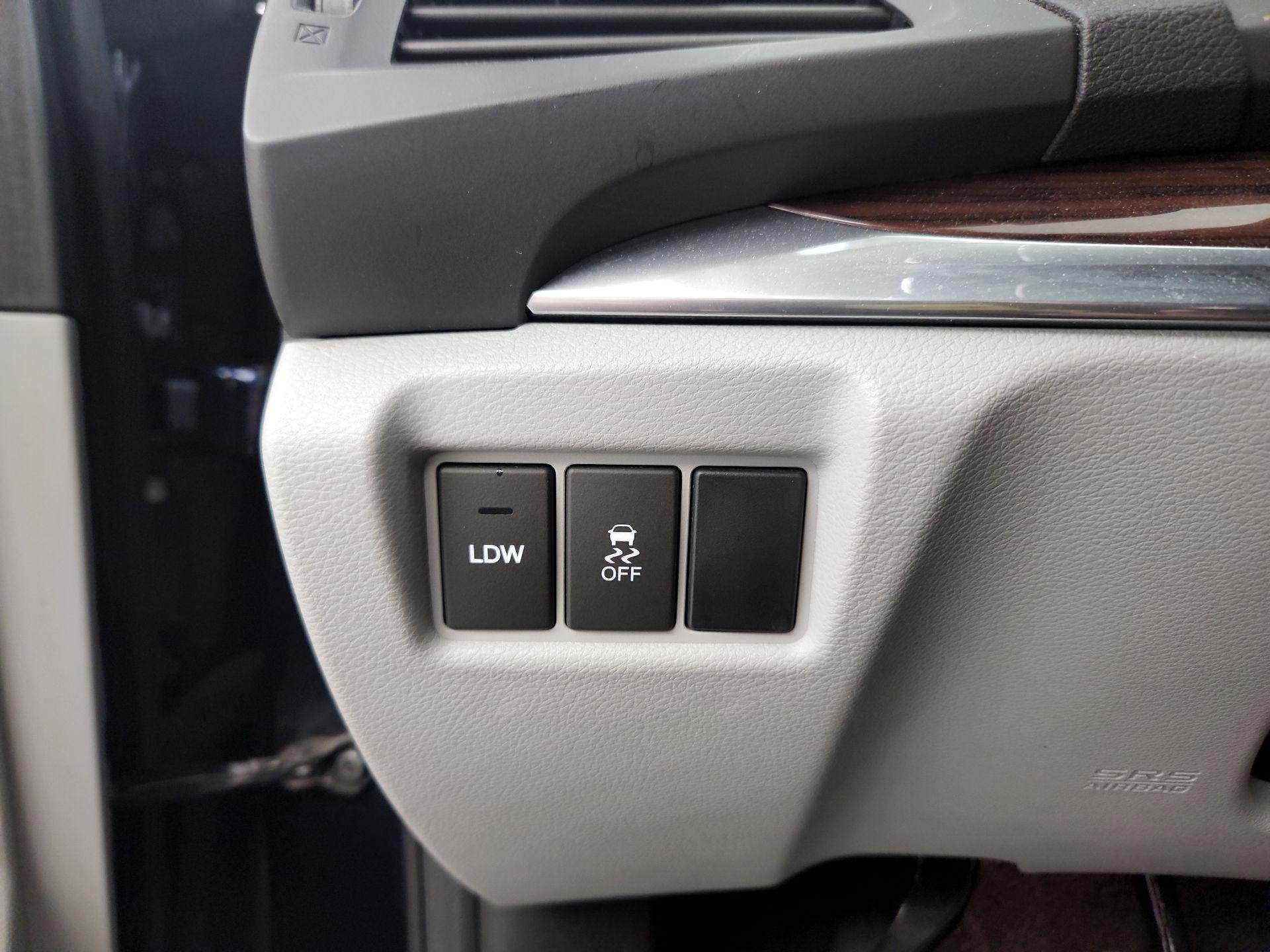 Thumbnail: 2014 Acura MDX - 13
