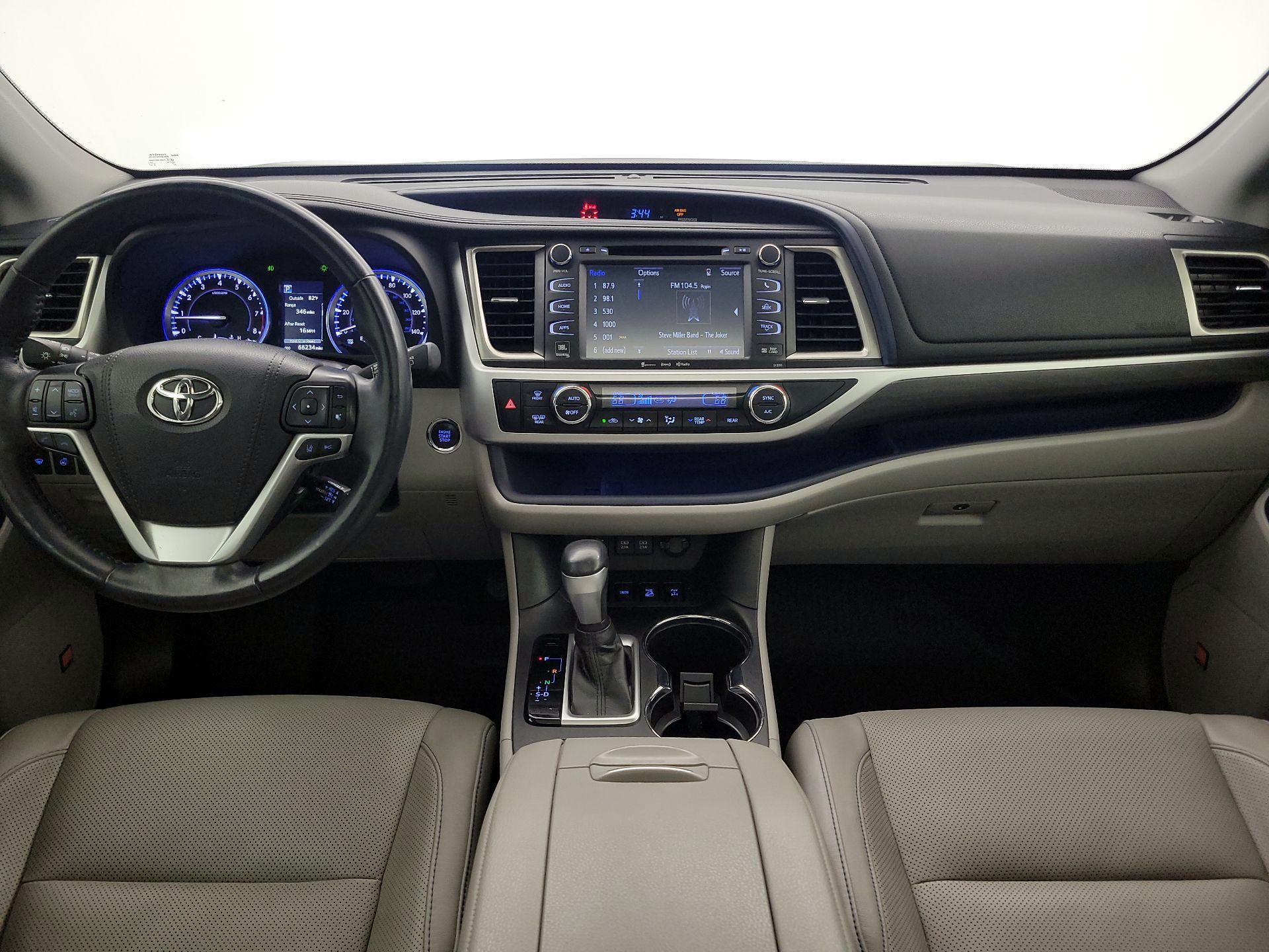 Thumbnail: 2019 Toyota Highlander - 9