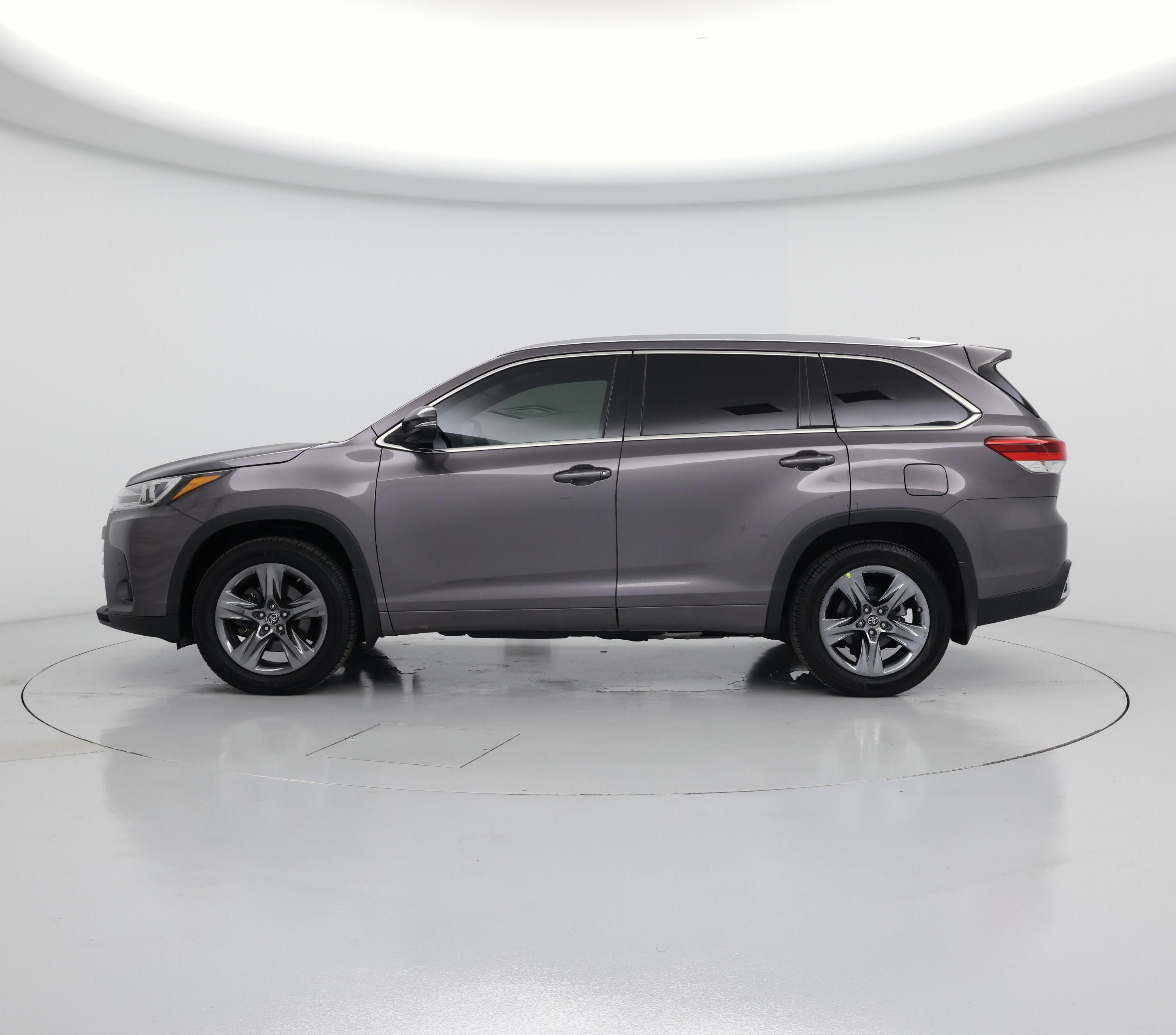 Thumbnail: 2019 Toyota Highlander - 3