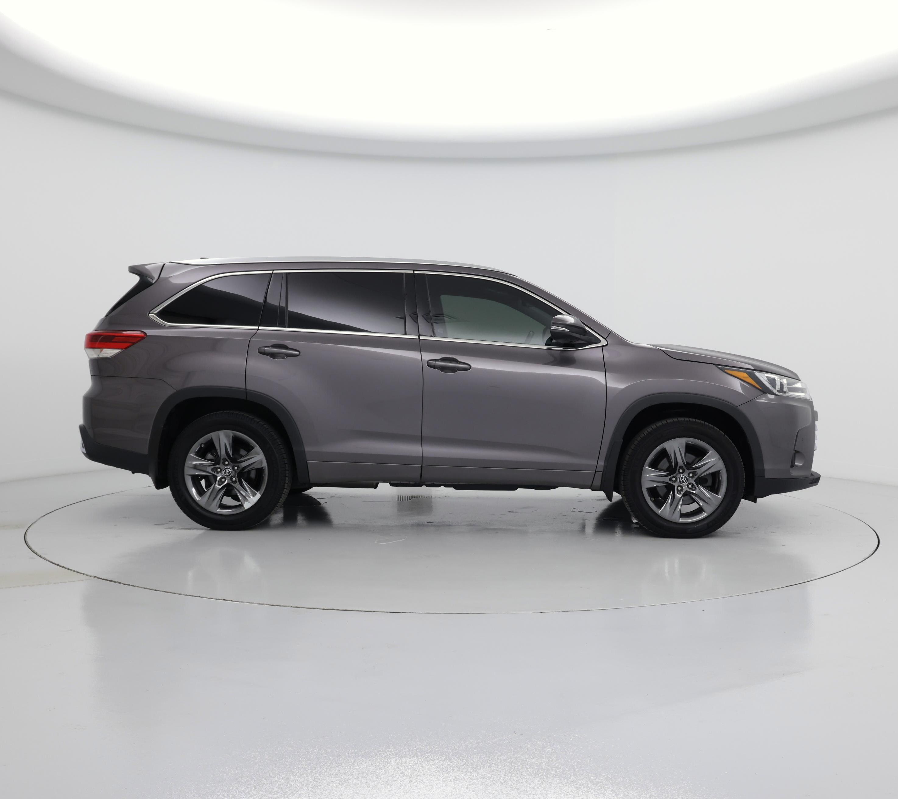 Thumbnail: 2019 Toyota Highlander - 7
