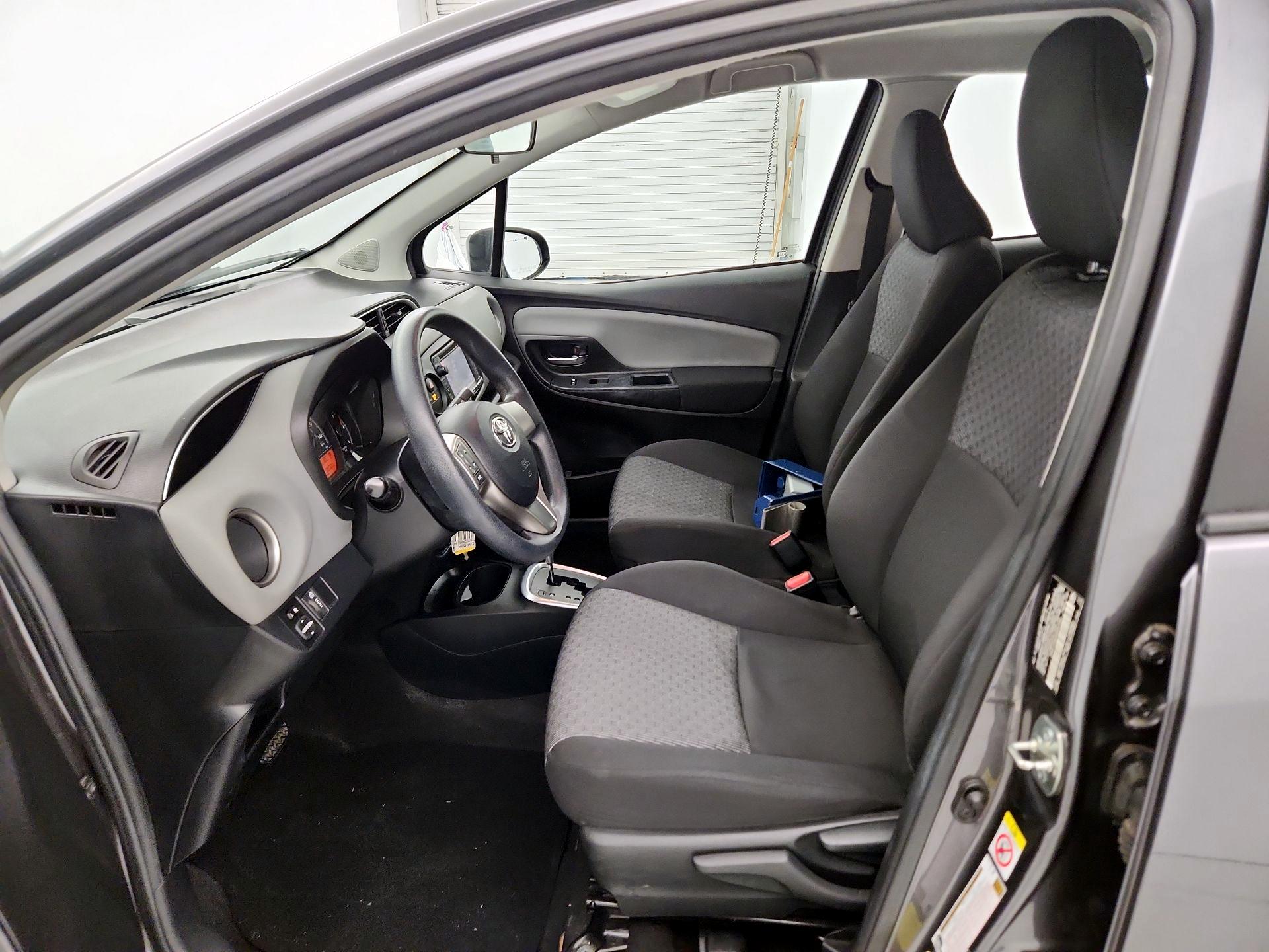 Thumbnail: 2016 Toyota Yaris - 9