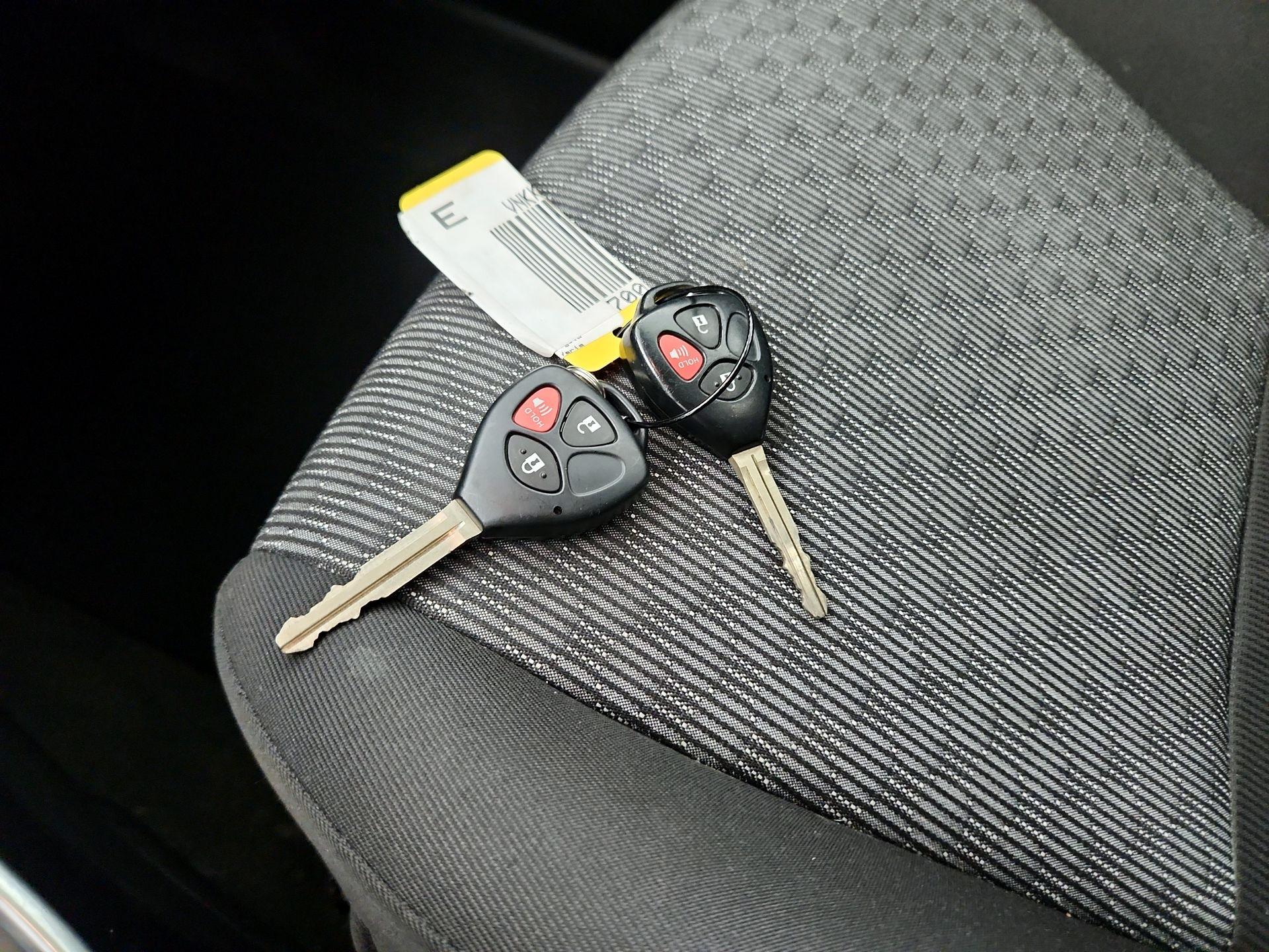 Thumbnail: 2016 Toyota Yaris - 19
