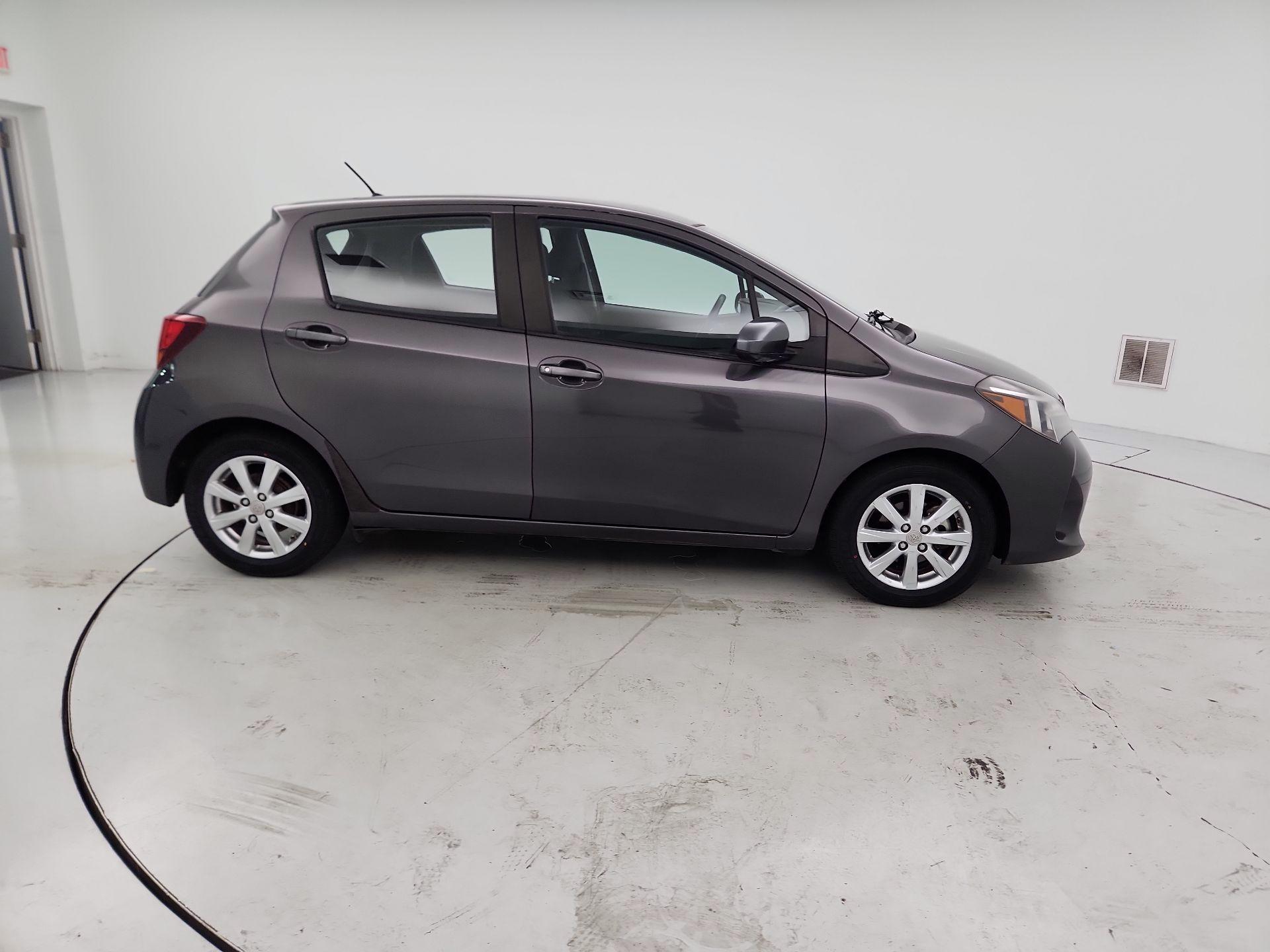 Thumbnail: 2016 Toyota Yaris - 4