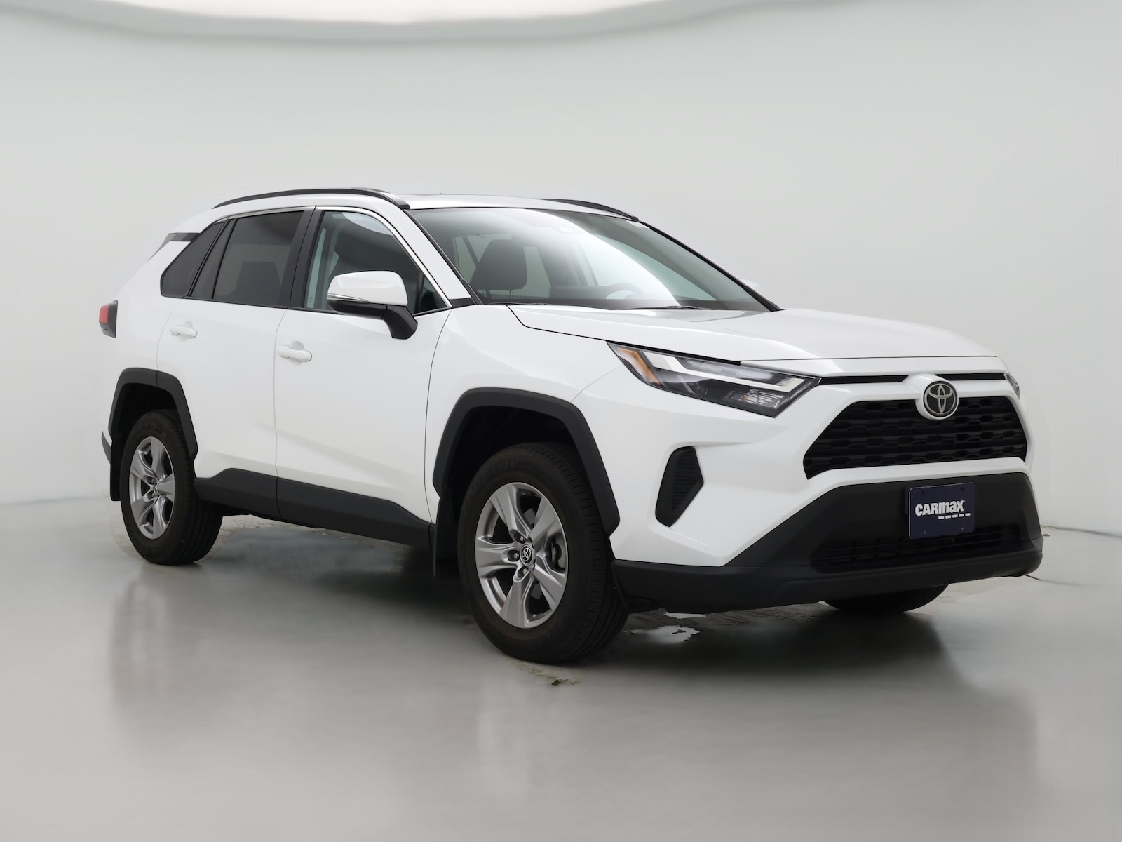 2022 Toyota RAV4 XLE - Photo 1