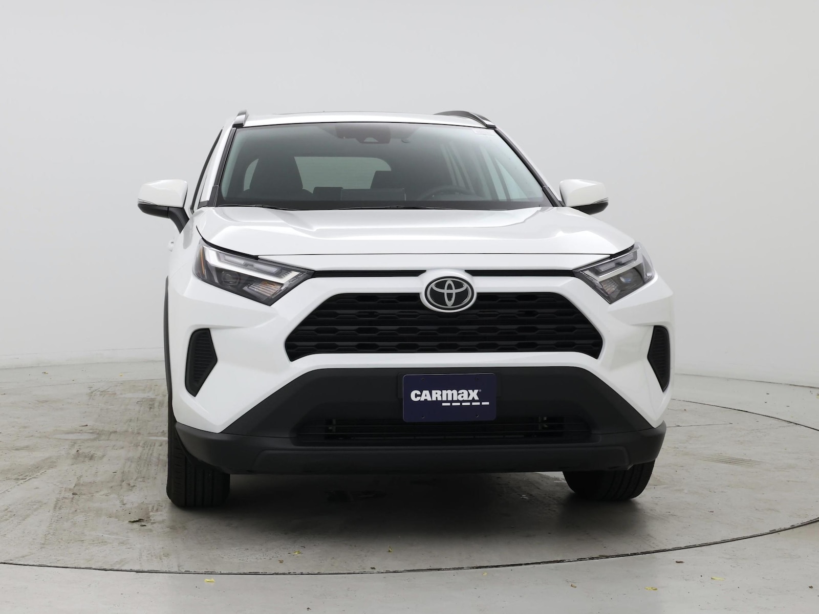 2022 Toyota RAV4 XLE - Photo 6