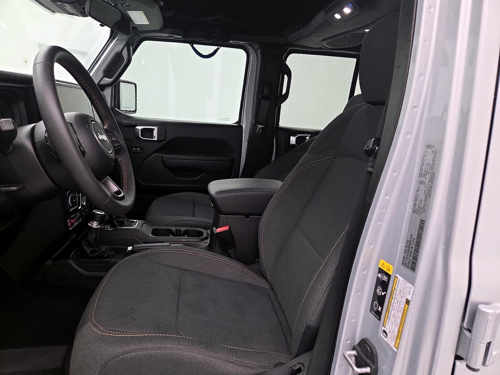 2024 Jeep Wrangler 4-Door Willys - Photo 12