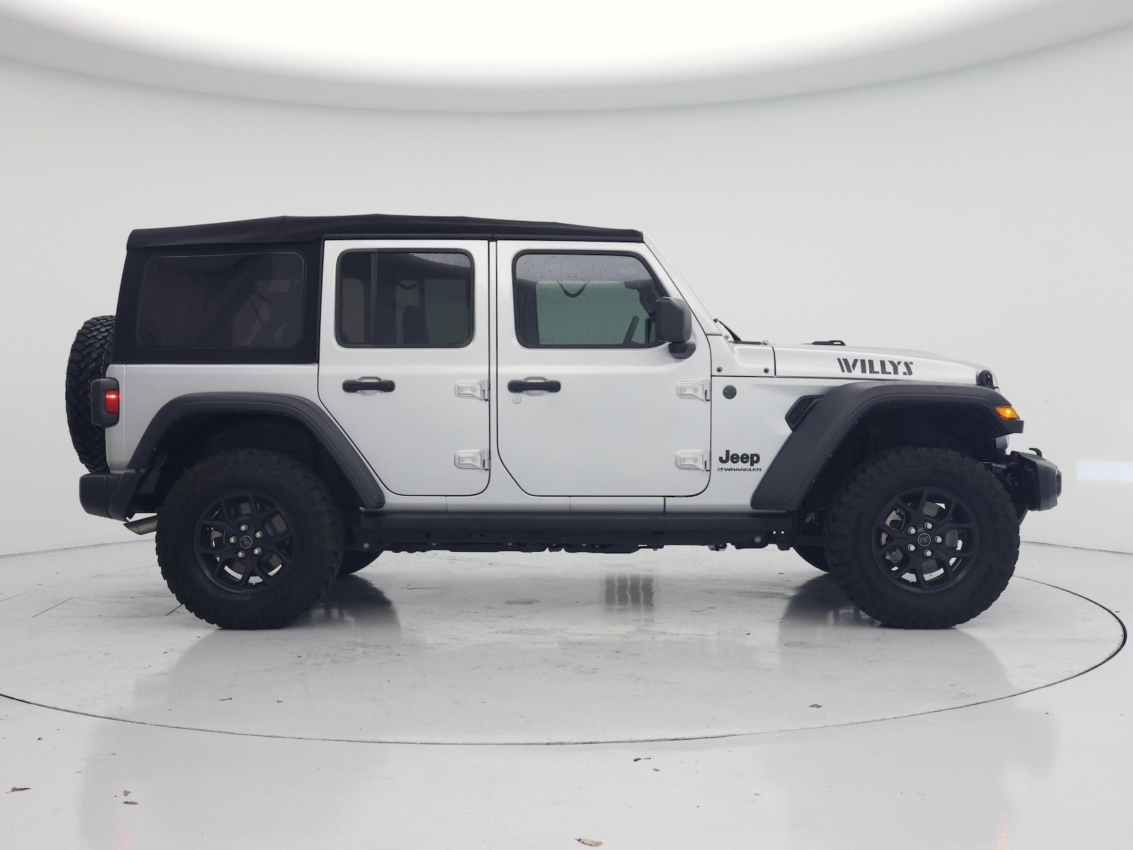 2024 Jeep Wrangler 4-Door Willys - Photo 8