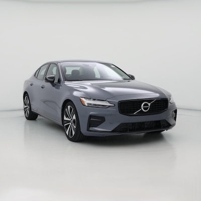 2022 Volvo S60 B5 Momentum