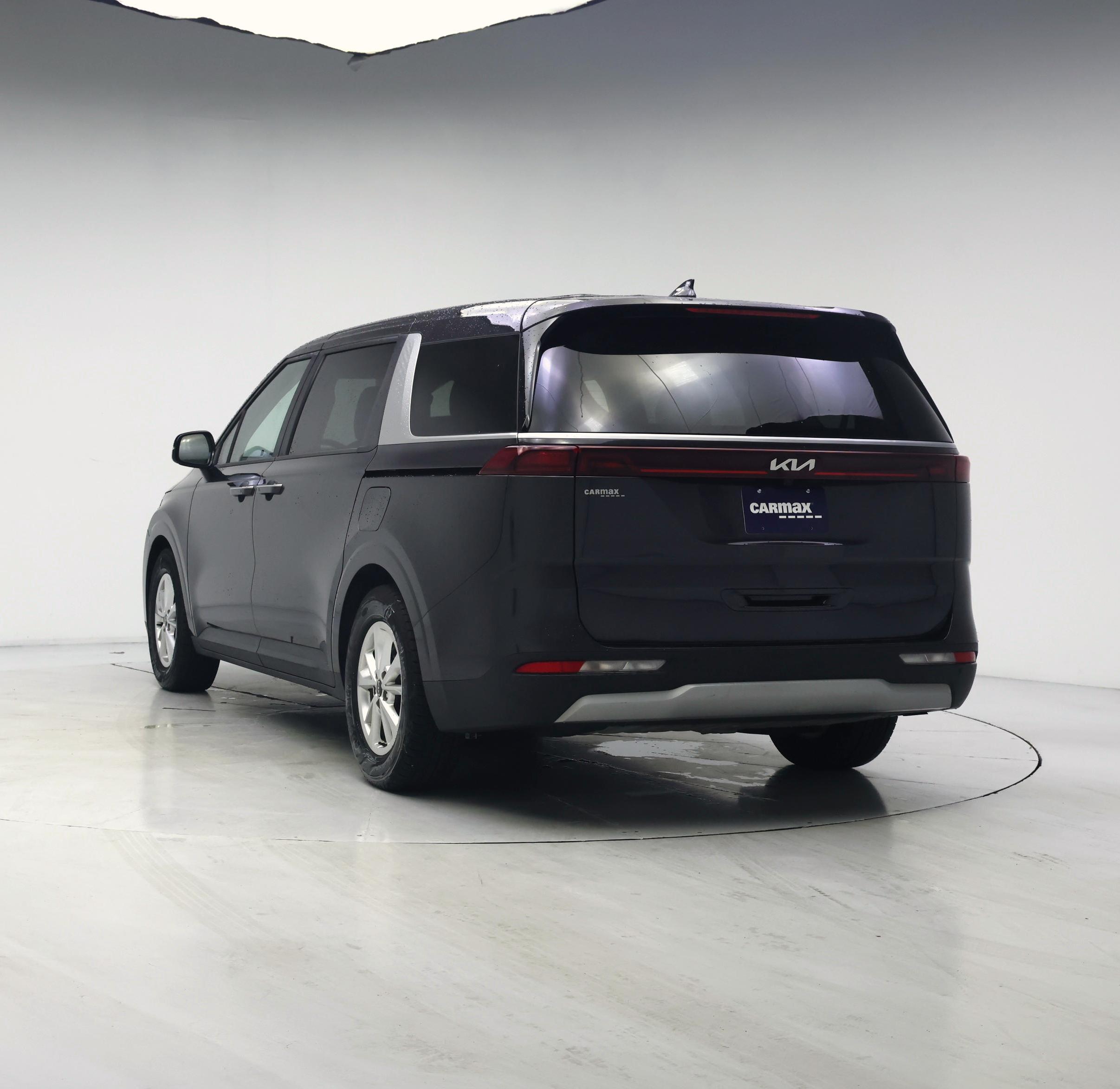 Thumbnail: 2022 Kia Carnival - 2