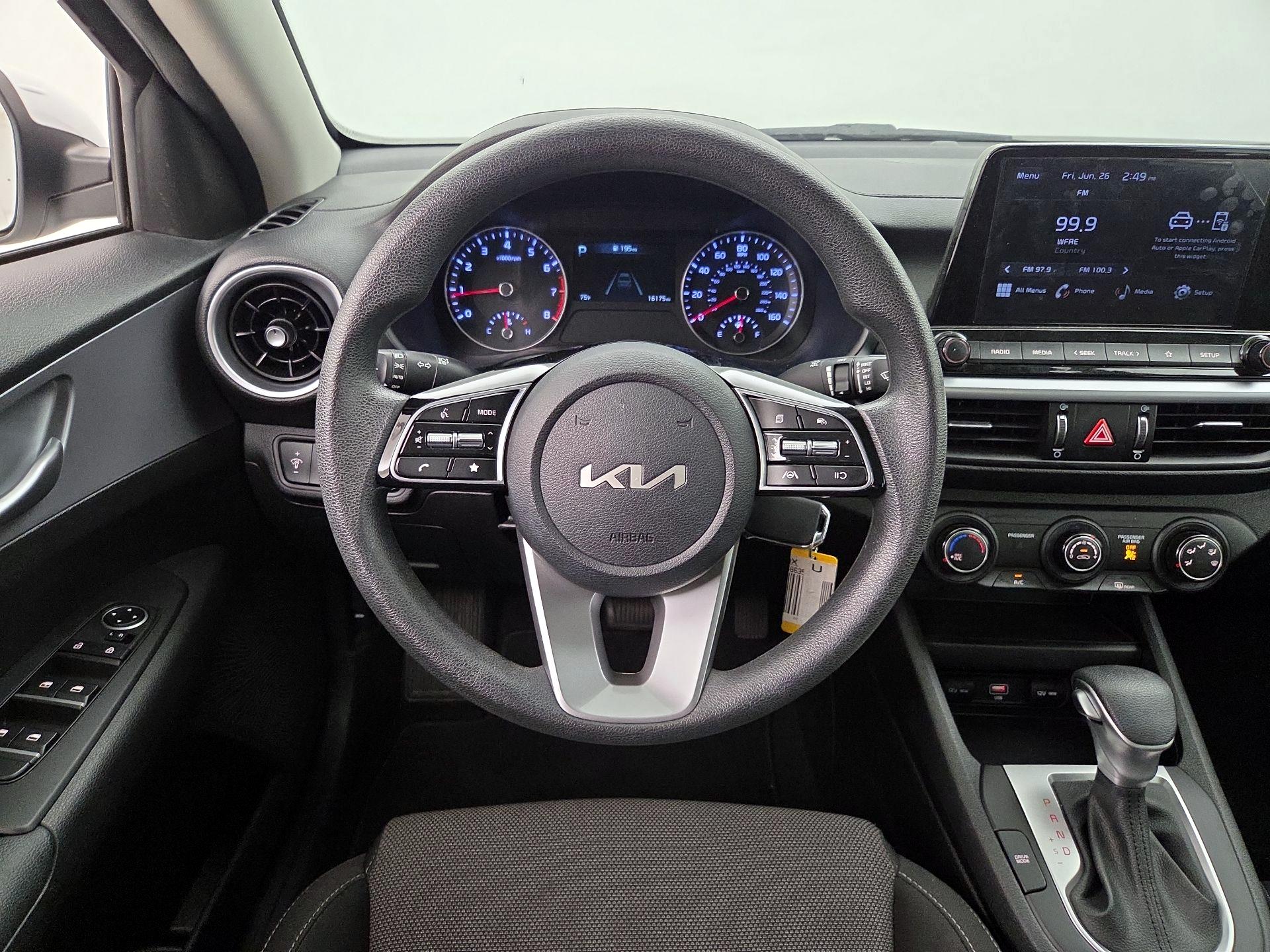 Thumbnail: 2023 Kia Forte - 10
