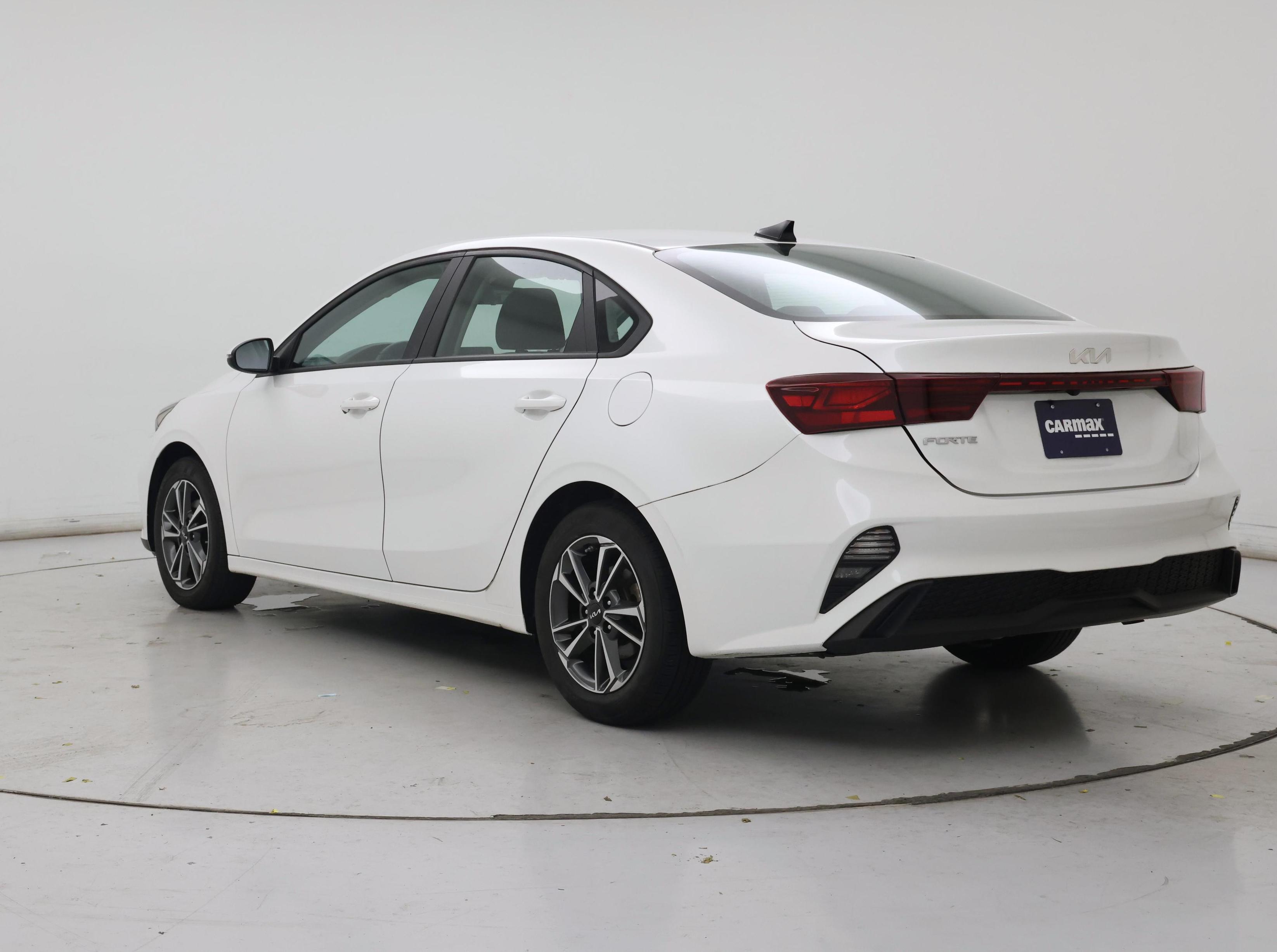 Thumbnail: 2023 Kia Forte - 2