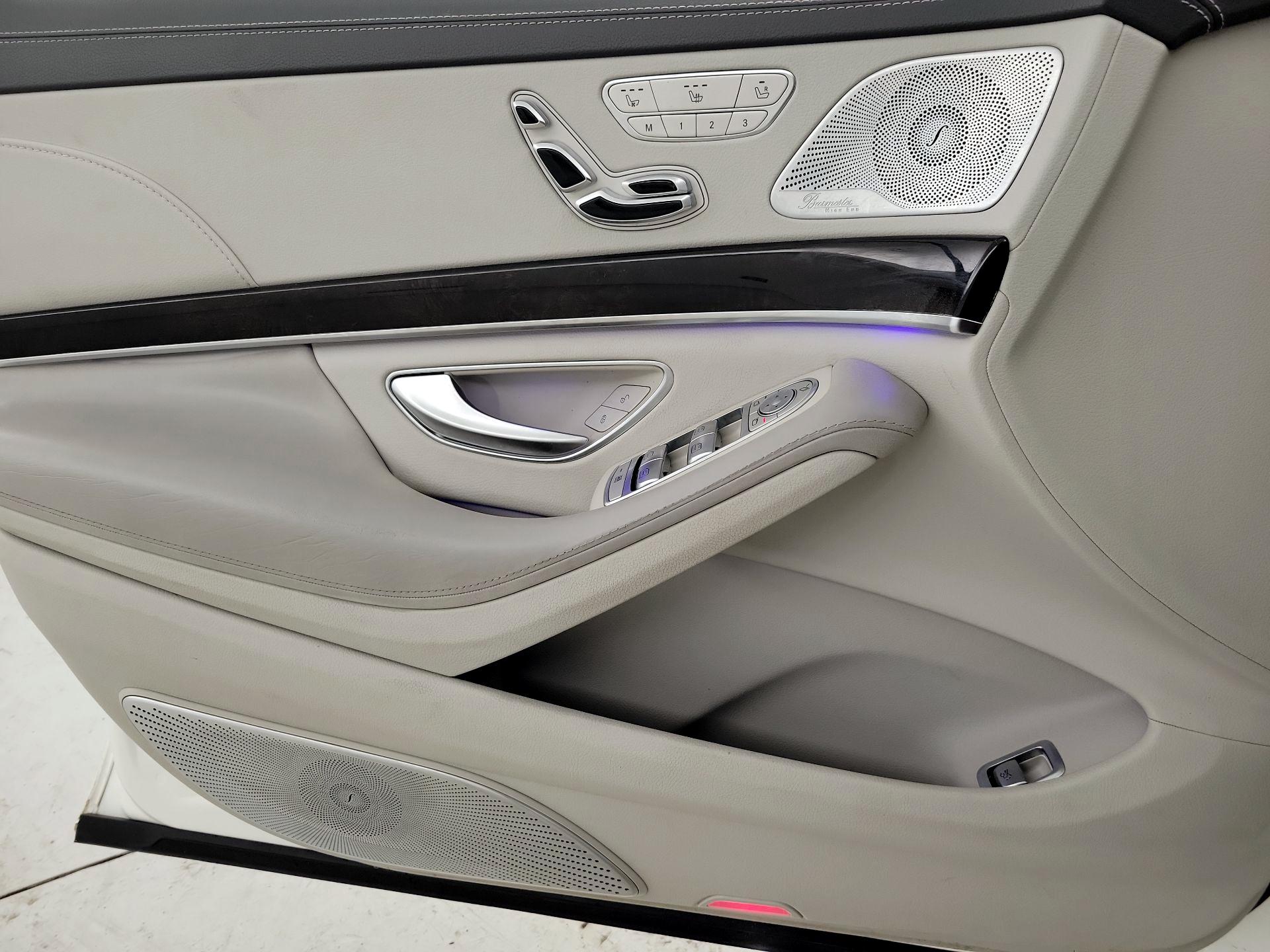 Thumbnail: 2016 Mercedes-Benz S-Class - 12