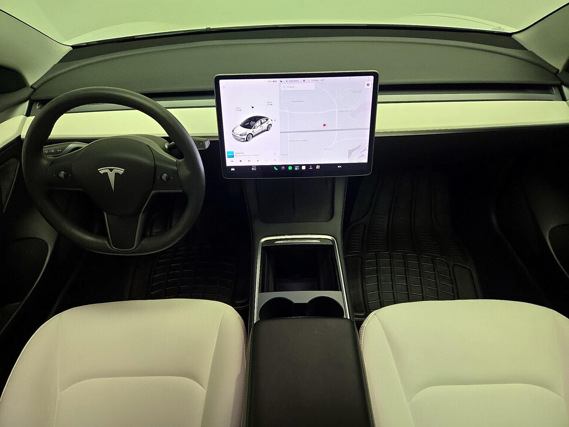 Thumbnail: 2022 Tesla Model 3 - 9