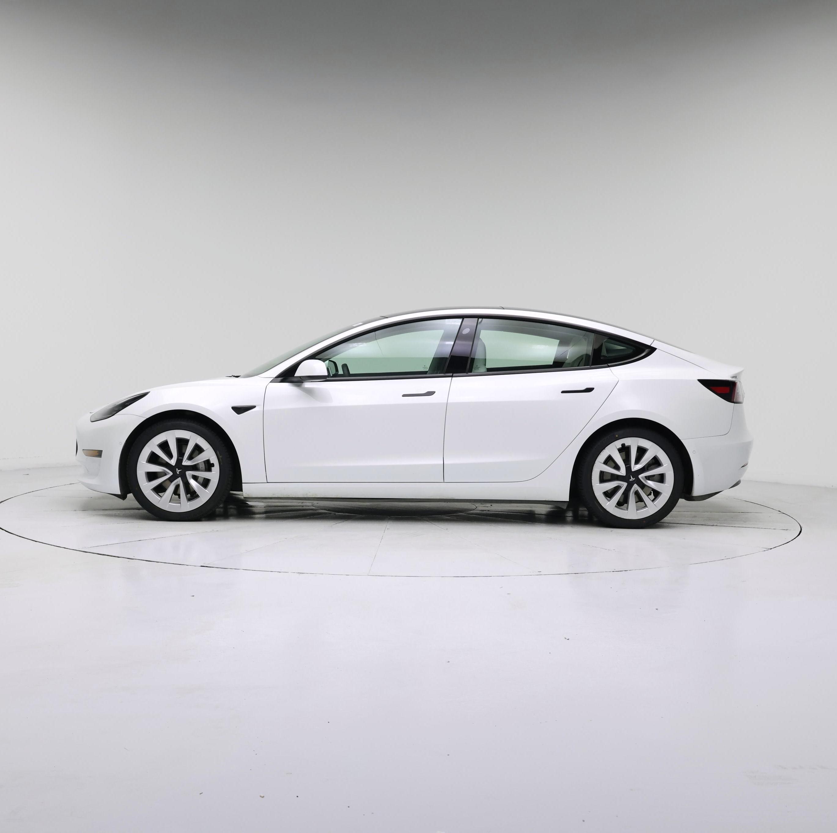 Thumbnail: 2022 Tesla Model 3 - 3
