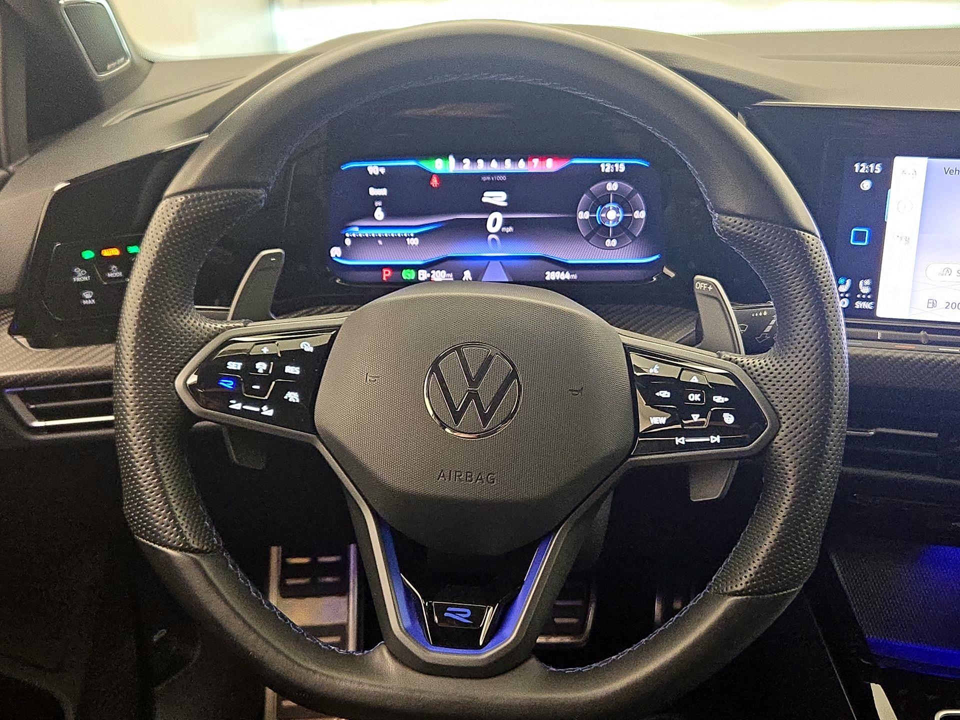Thumbnail: 2023 Volkswagen Golf - 10