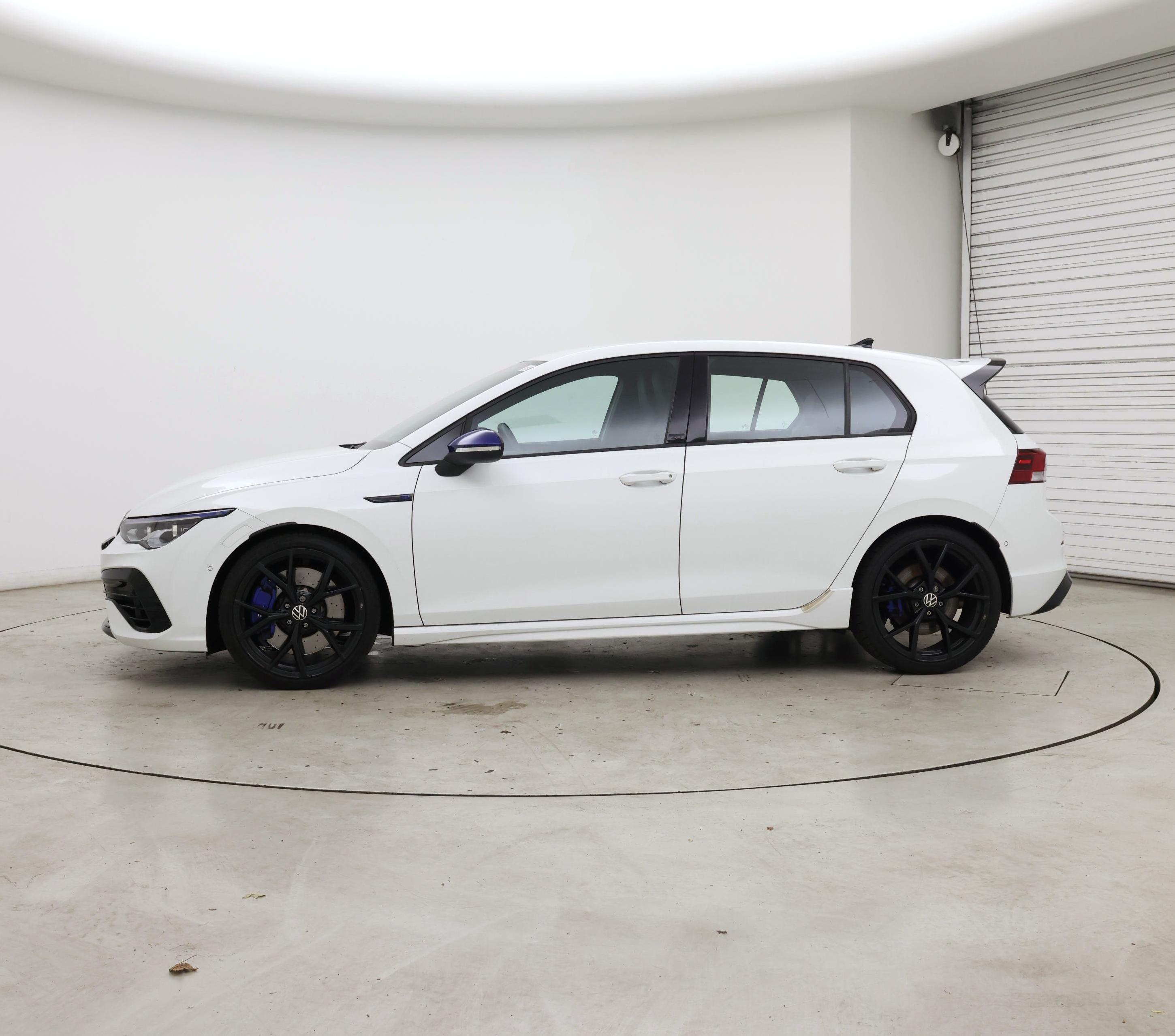 Thumbnail: 2023 Volkswagen Golf - 3
