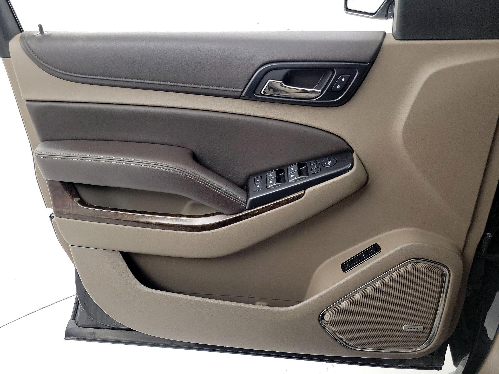 Thumbnail: 2020 Chevrolet Suburban - 12