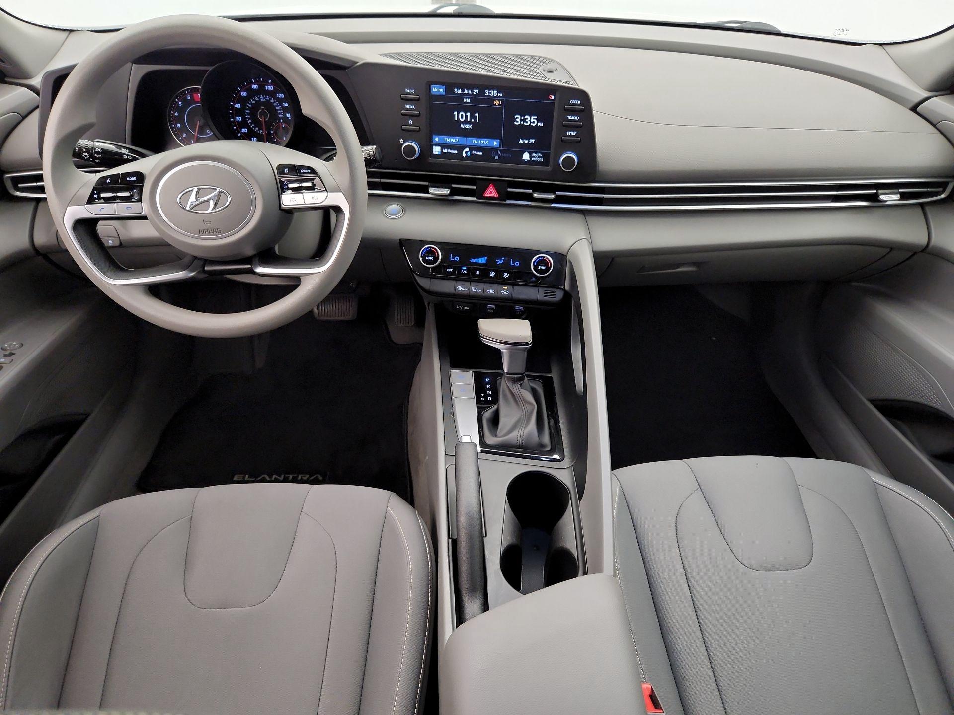 Thumbnail: 2021 Hyundai Elantra - 9