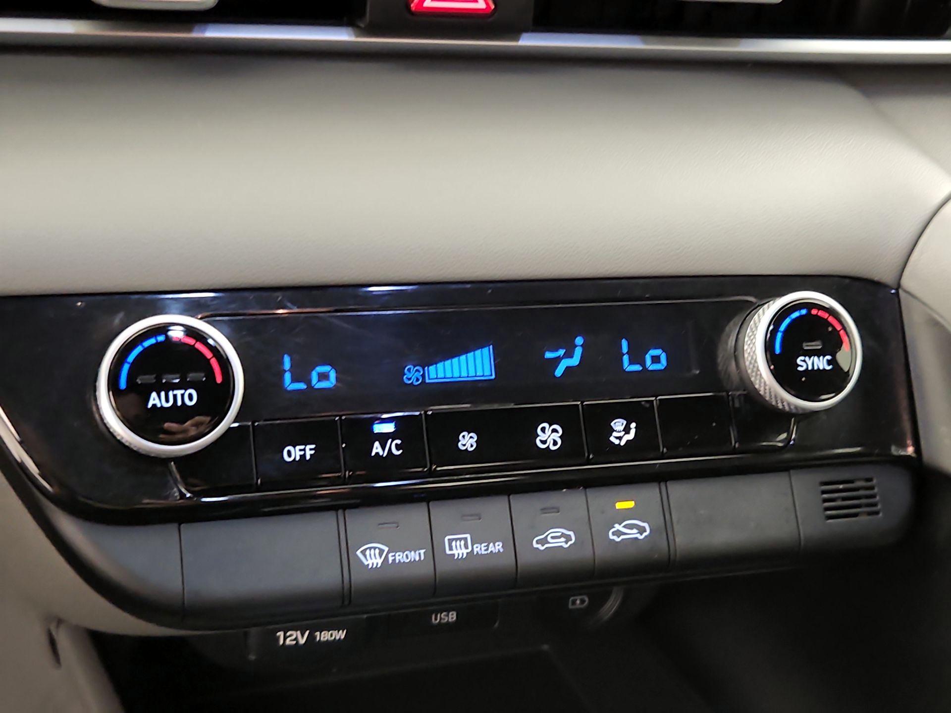 Thumbnail: 2021 Hyundai Elantra - 16